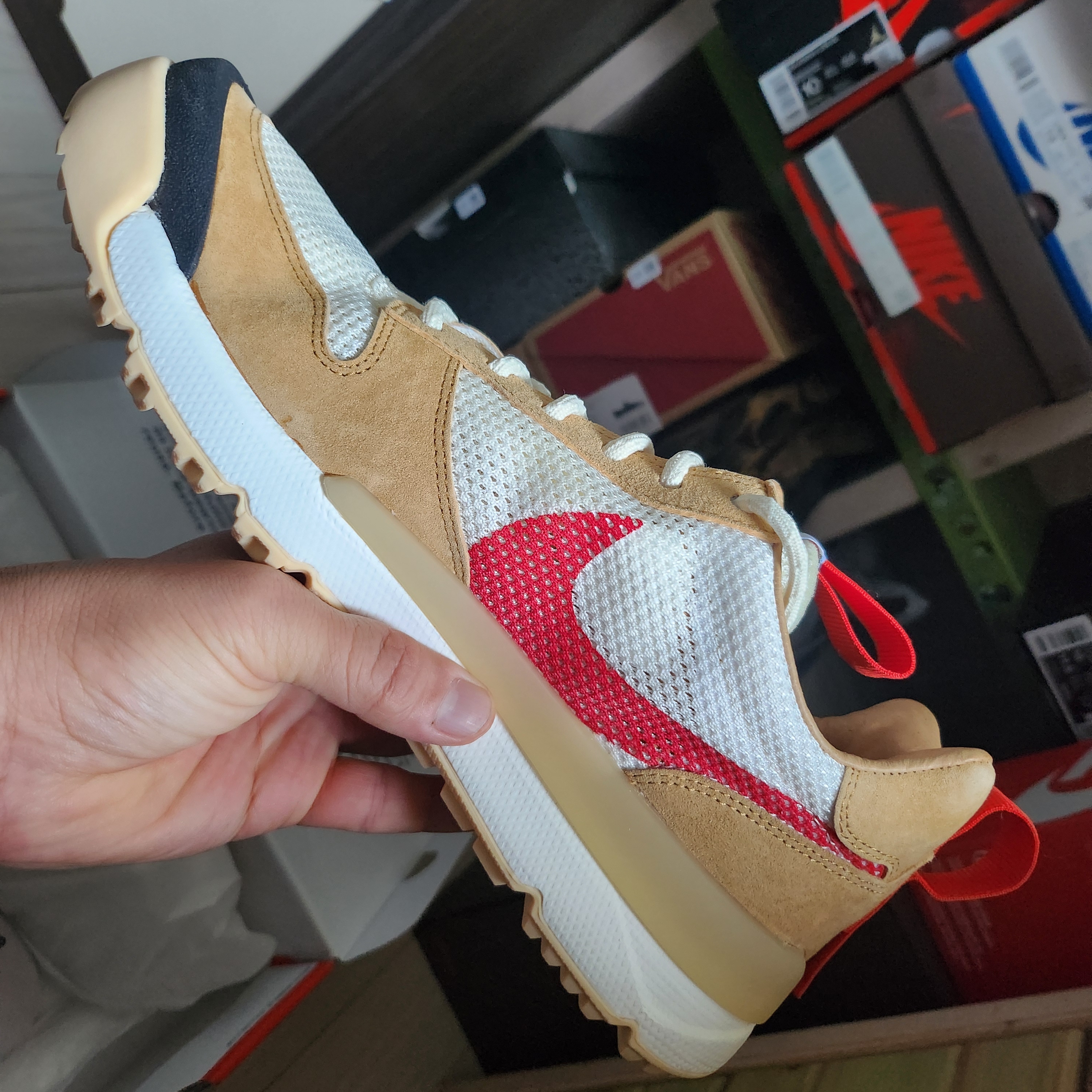 Nike x Tom Sachs Mars Yard Shoe 3.0 Space Camp 착용 스타일 - 1