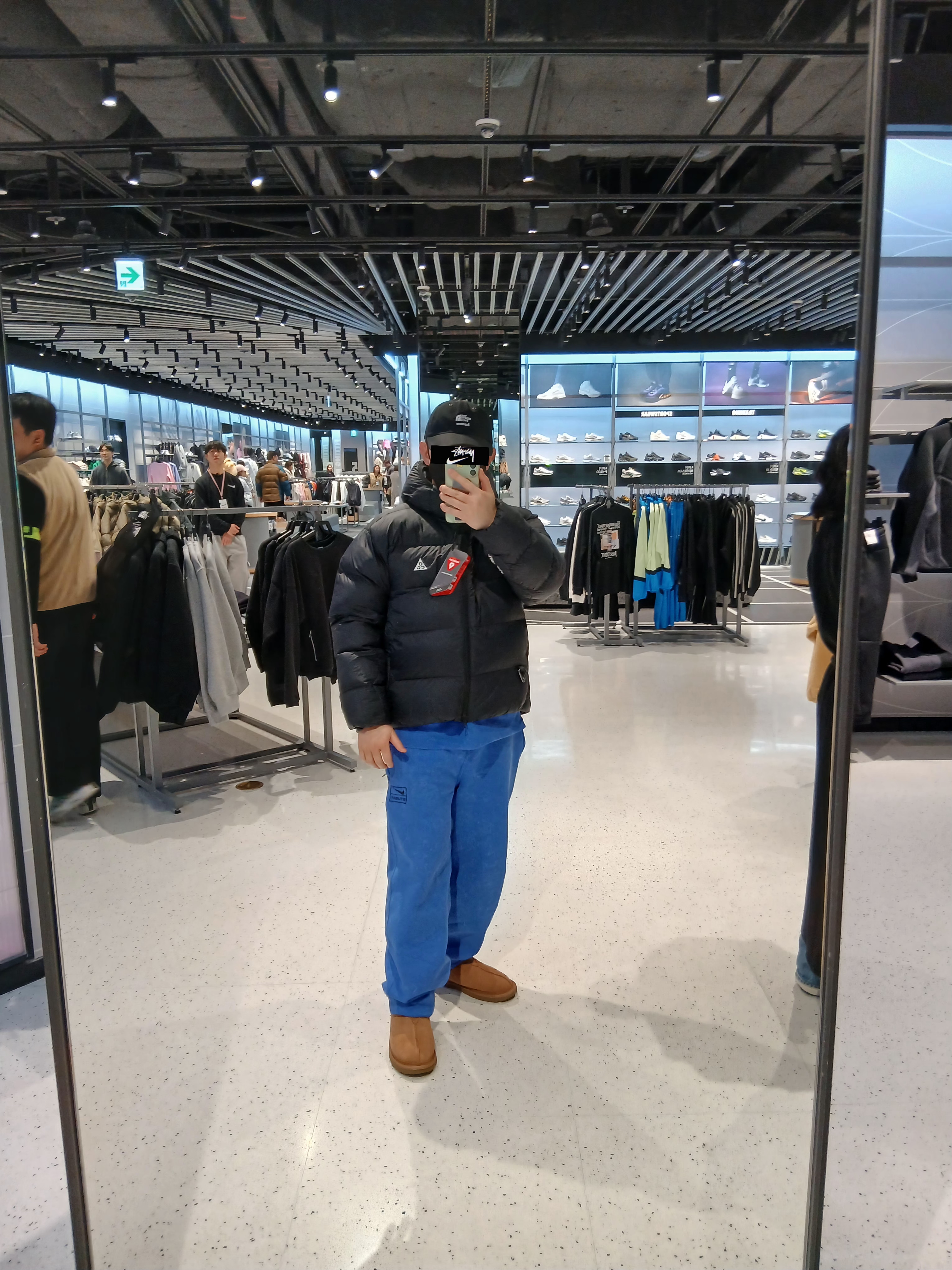 Stussy Basic Stussy T-Shirt Black 2023, Supreme x The North Face Split 6-Panel Black - 24SS 착용 스타일 - 4