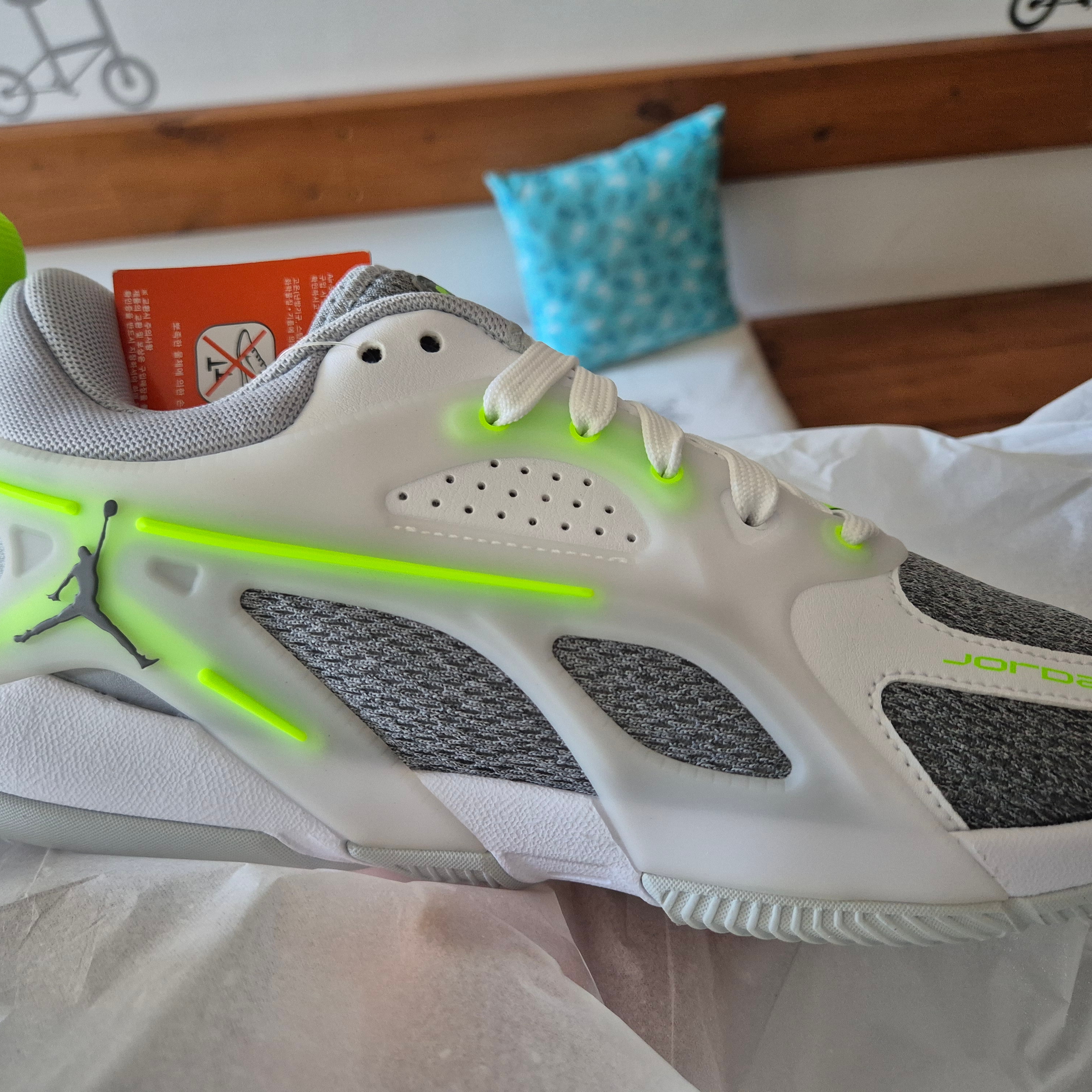 (W) Jordan Heir Series PF Sail Electric Green 착용 스타일 - 1
