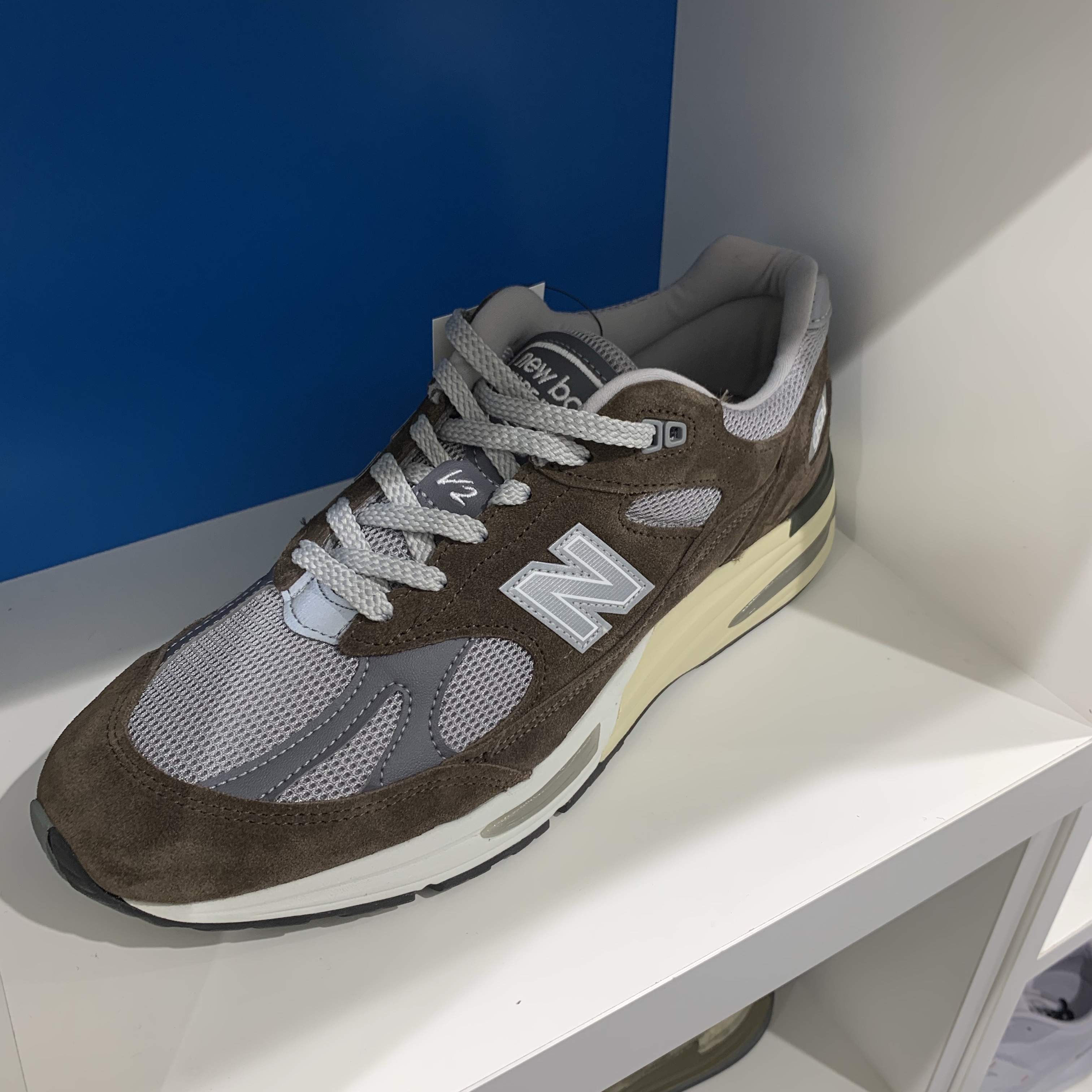 New Balance 991v2 Made in UK Brown Grey 착용 스타일