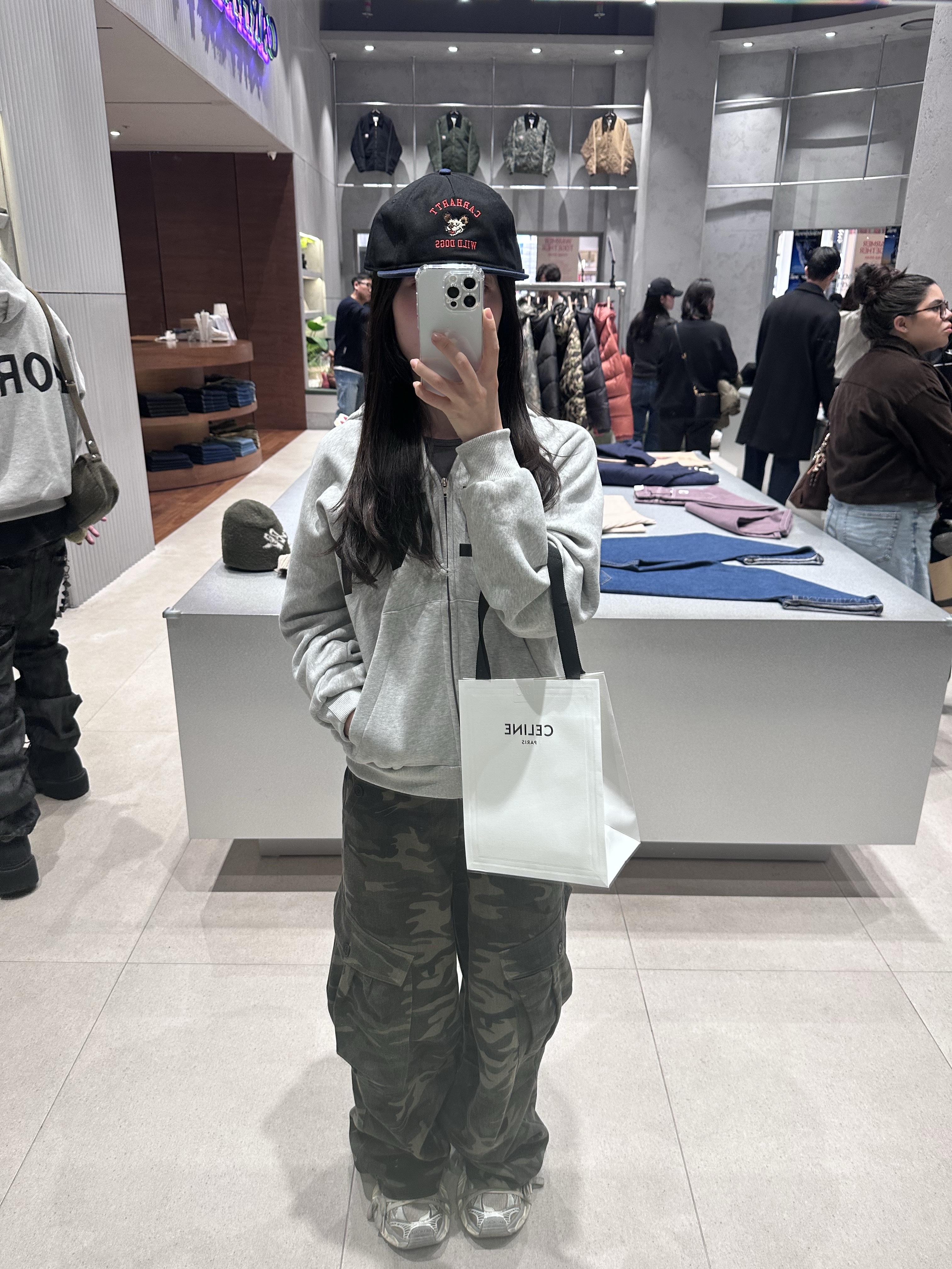 Yeezy HD-10 Grey - Korea Limited, (W) Balenciaga 3XL Sneakers Light Beige 착용 스타일 - 1