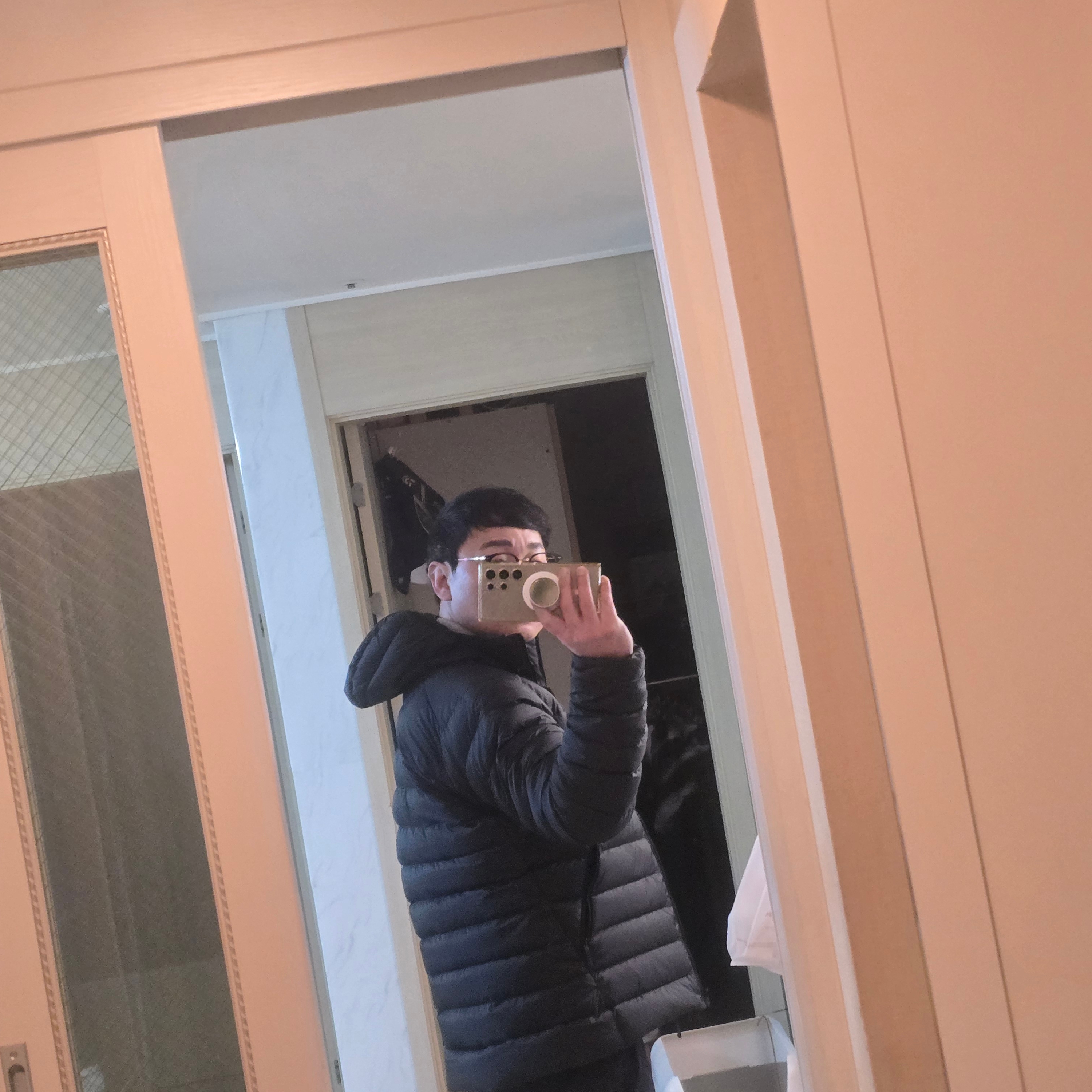 Arc'teryx Cerium Hoody Black 착용 스타일 - 2