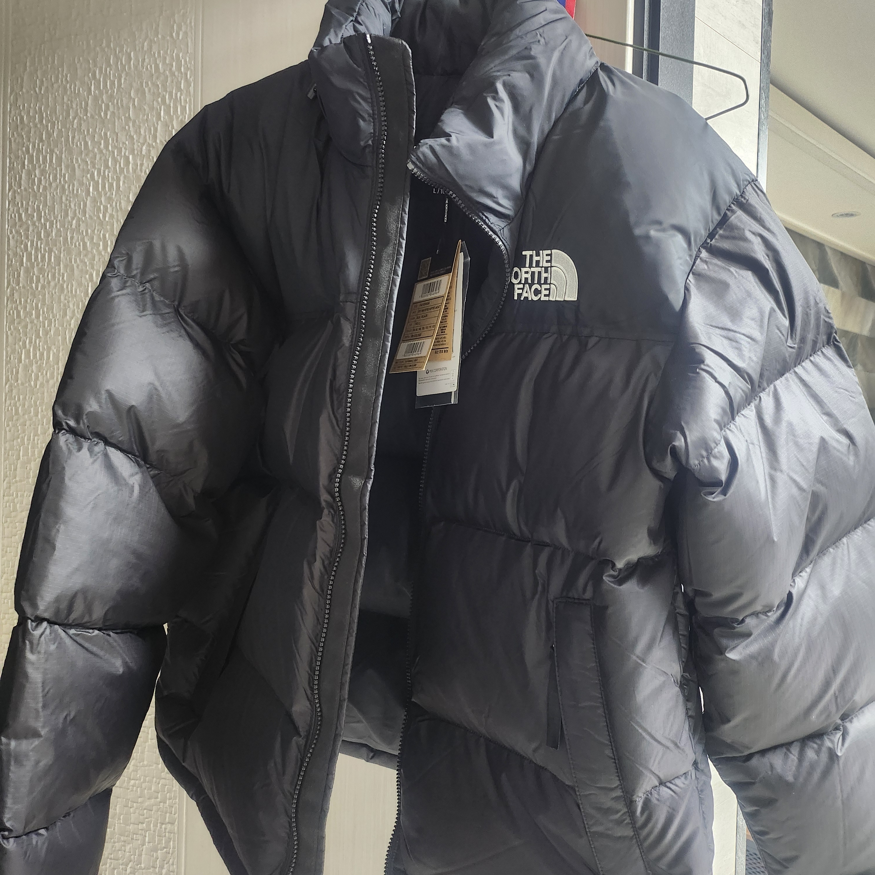 The North Face 1996 Retro Nuptse Jacket Black - 25FW 착용 스타일