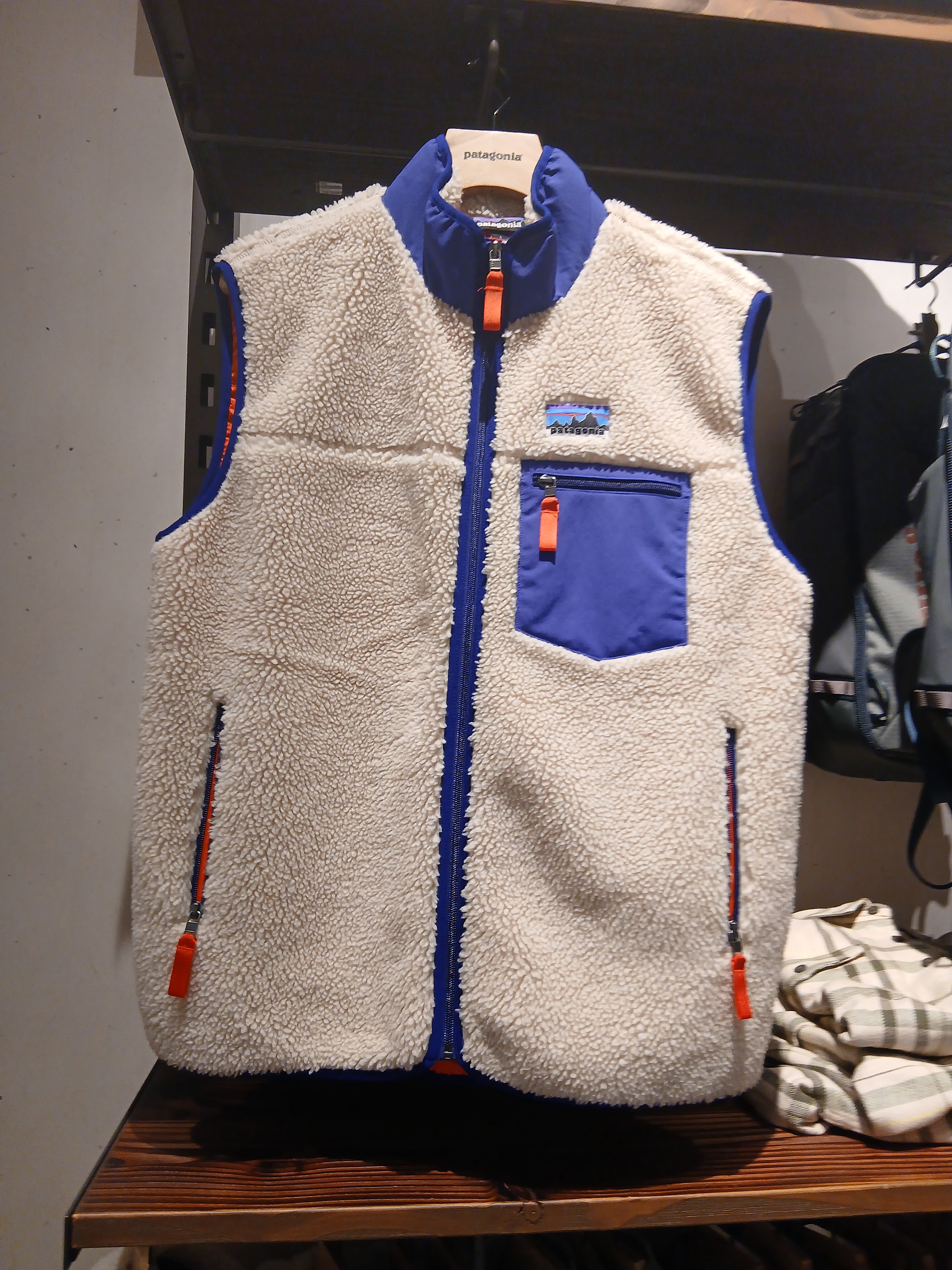 Patagonia Synchilla Snap-T Fleece Pullover Oatmeal Heather, Patagonia Classic Retro-X Fleece Jacket Dark Natural 착용 스타일 - 5