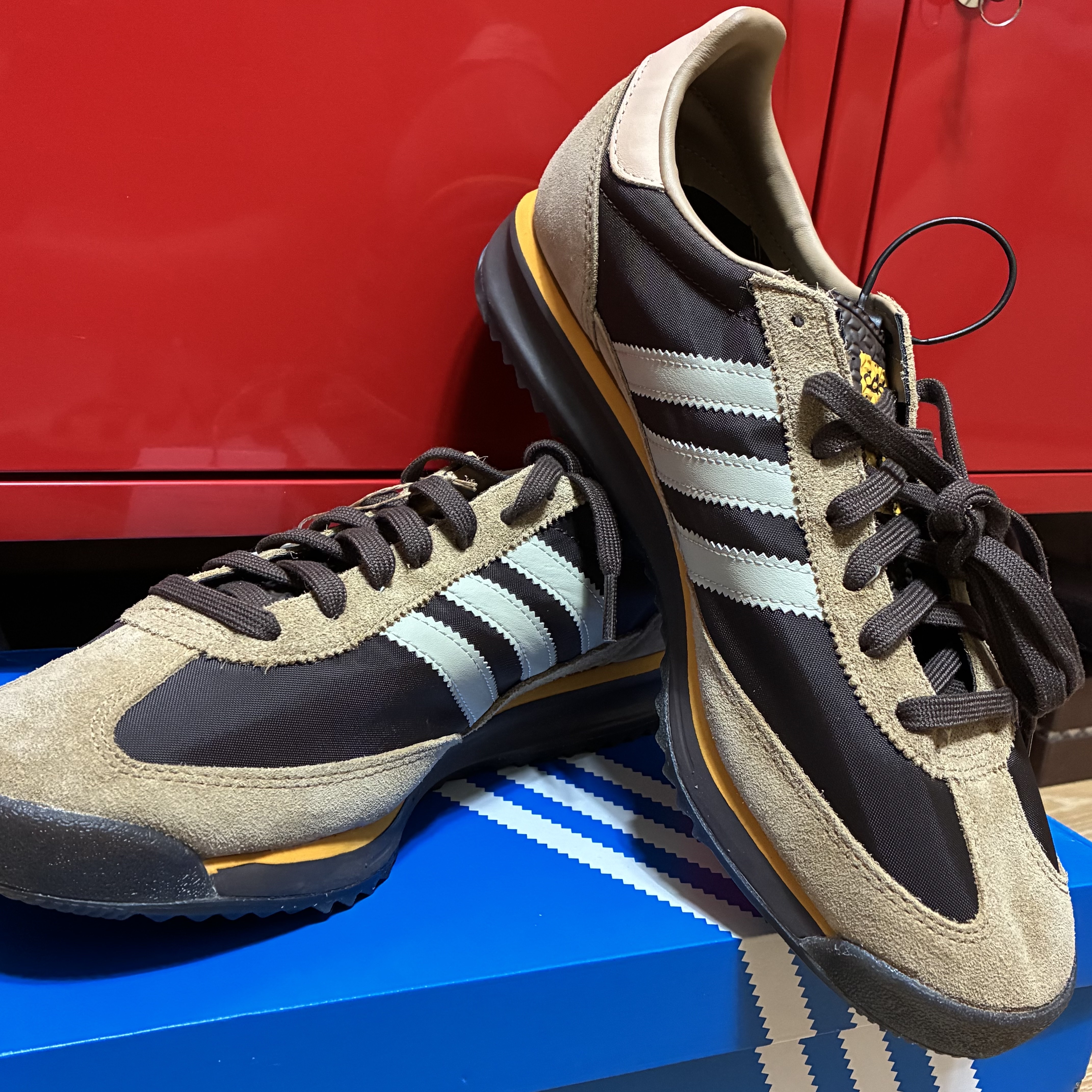Adidas SL 72 RS Brown Putty Grey 착용 스타일
