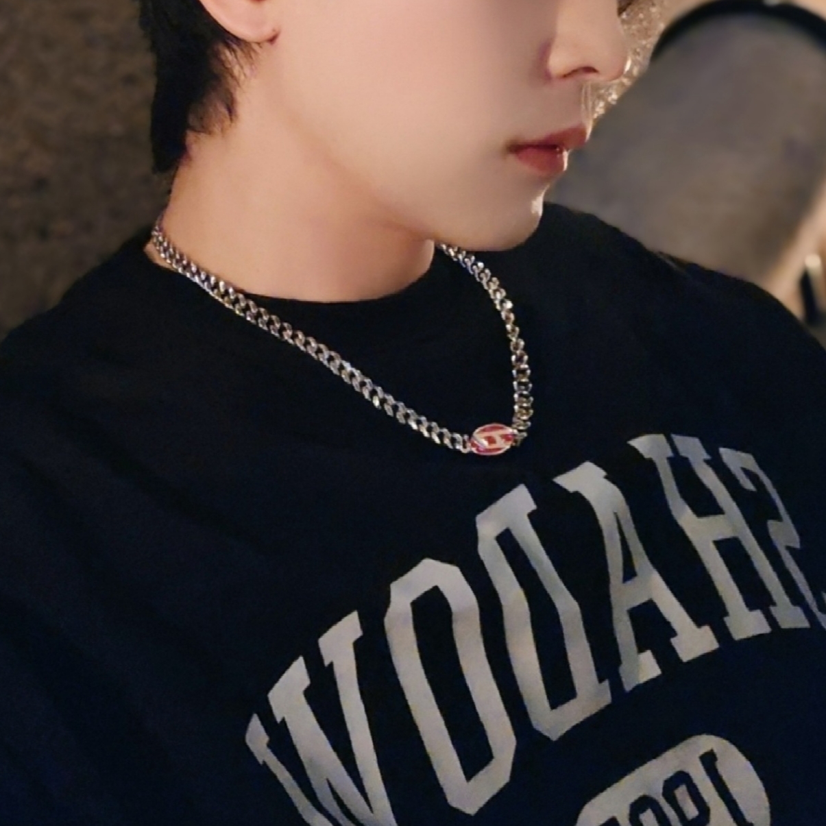 Diesel Dx1446 Red Enamel Stainless Steel Chain Necklace Silver 착용 스타일 - 1