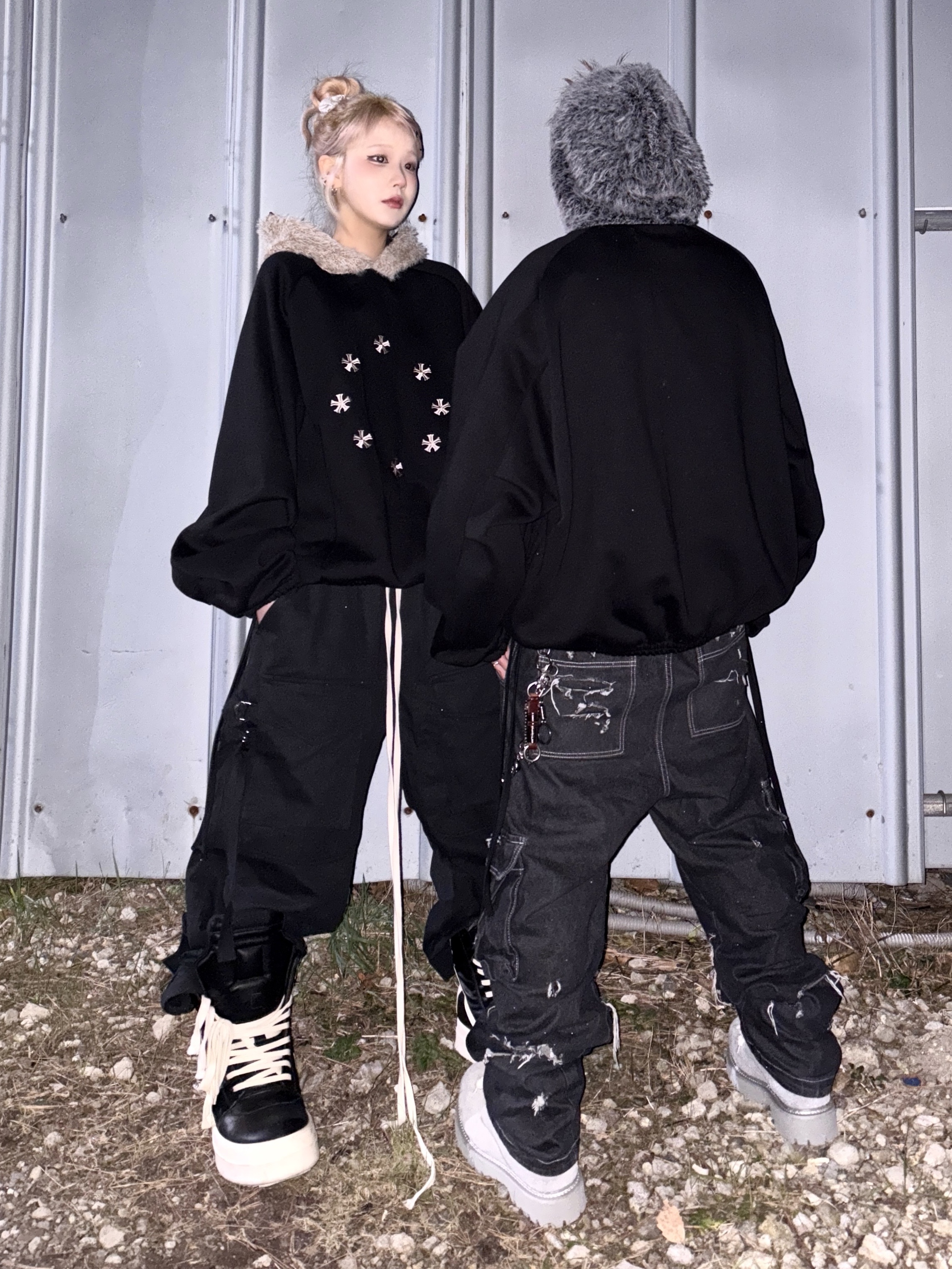 Rick Owens Mega Bumper Geobasket Black Milk, LOSTGARDEN x Grailz Route Slate Grey 착용 스타일 - 1