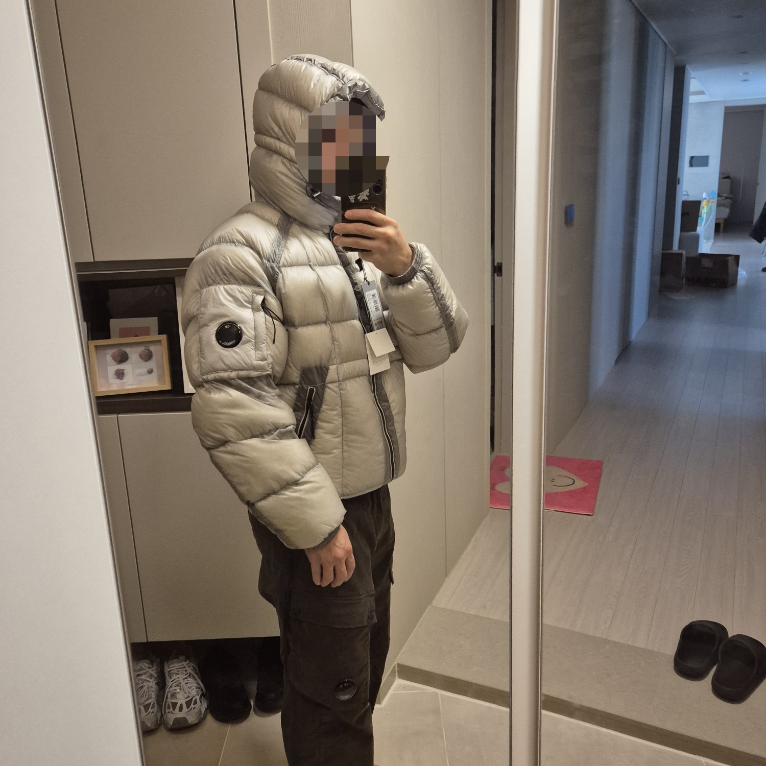 C.P. Company Korea Exclusive D.D. Shell Hooded Down Jacket Lunar Rock - 25FW 착용 스타일 - 2