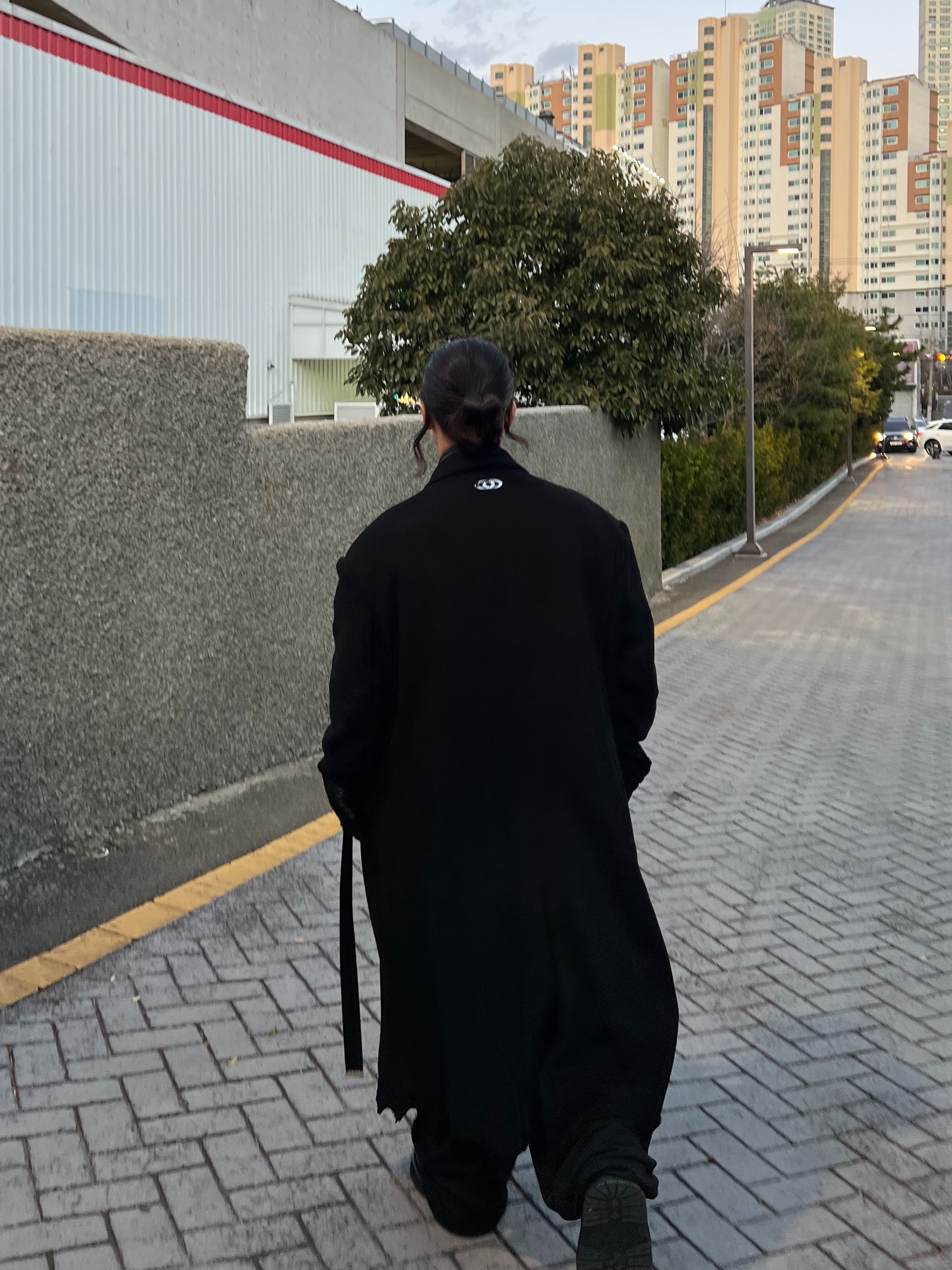 Farfromwhat Far Pin Button & Safety Pin, ROARINGRAD Double Waist Sweat Pants Black 착용 스타일 - 8