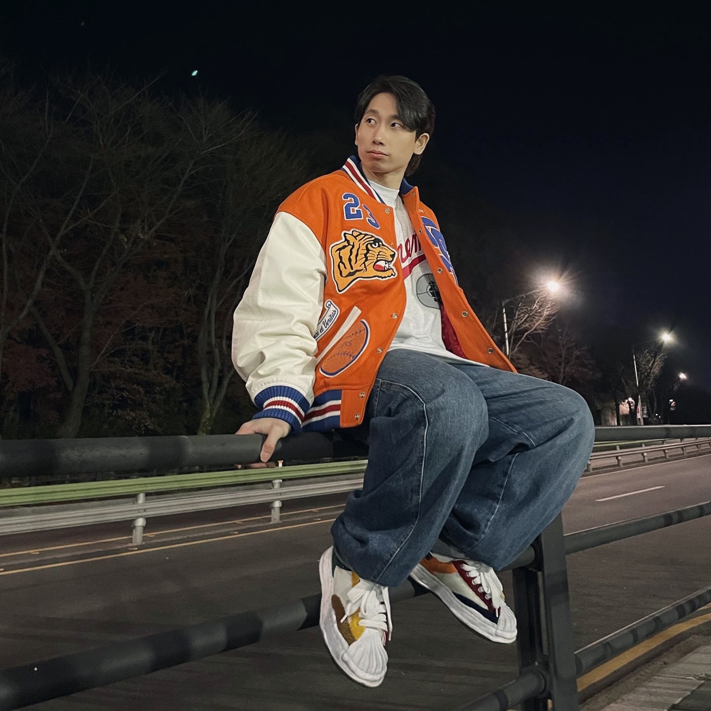 Supreme Tiger Varsity Jacket Orange - 23FW, Maison Mihara Yasuhiro Blakey OG STC Sole Chenile Embroidery Low-top Sneakers Multi 착용 스타일 - 1
