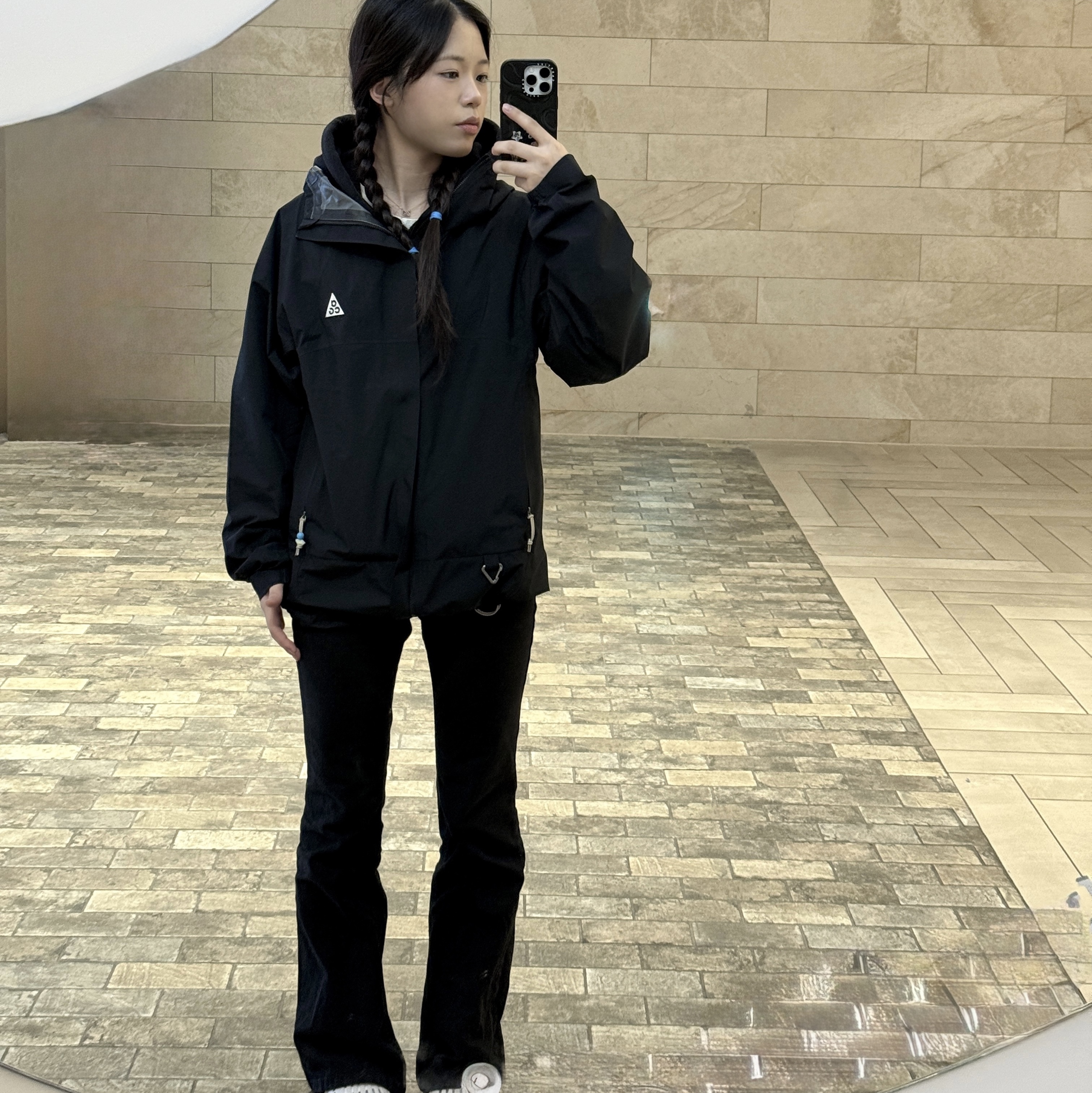 Nike ACG Storm-Fit ADV Cascade Rains Full Zip Jacket Black - Asia, Casetify iPhone MagSafe Ripple Case Black 착용 스타일