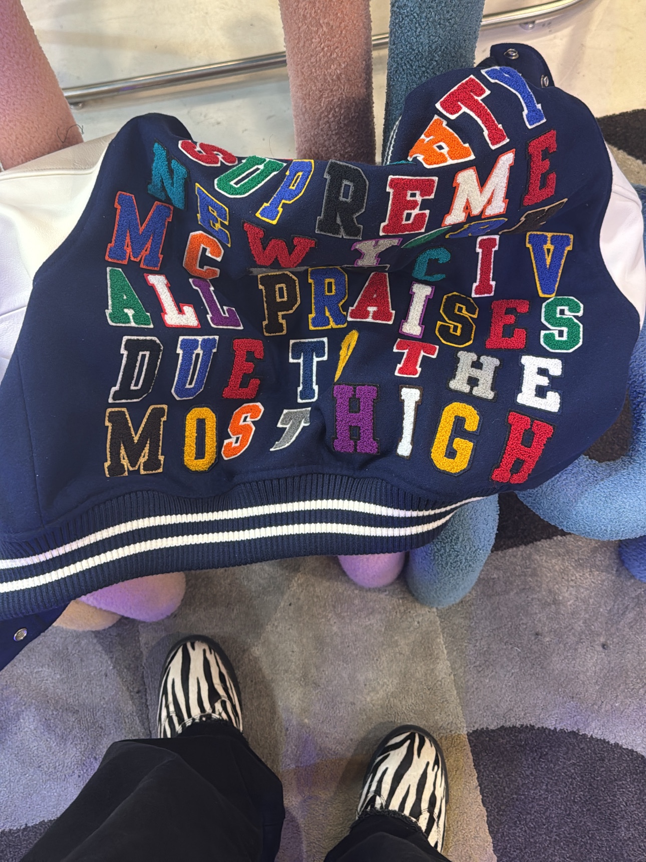 Supreme Praises Varsity Jacket Navy - 25SS, Timberland x Supreme Field Boot Zebra - 24FW - Medium 착용 스타일