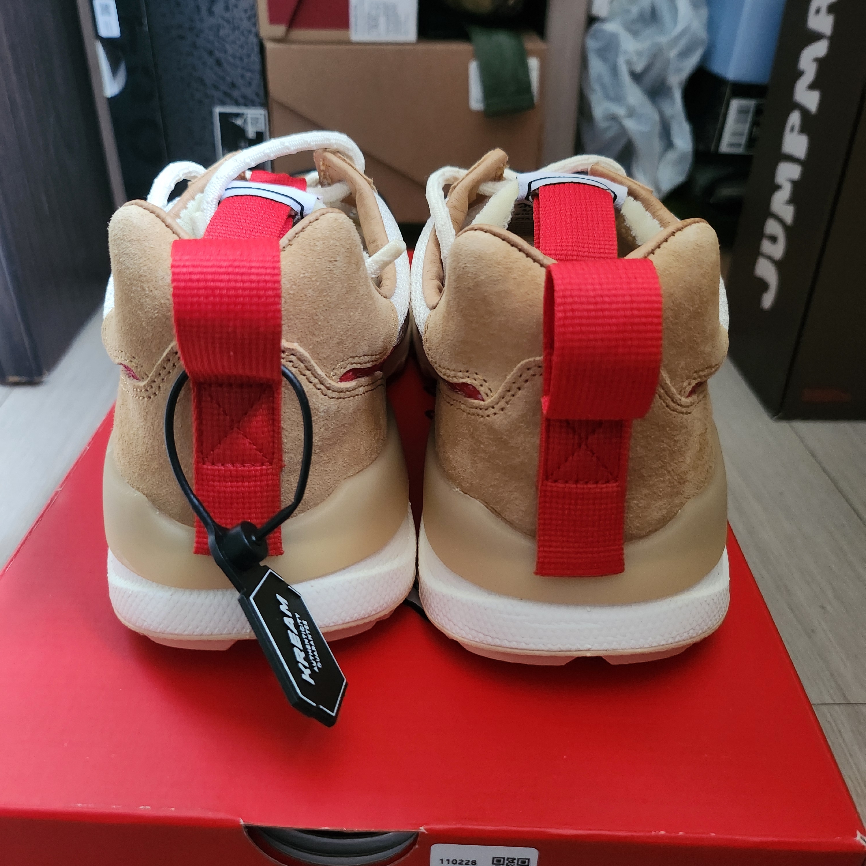 Nike x Tom Sachs Mars Yard Shoe 3.0 Space Camp 착용 스타일 - 4