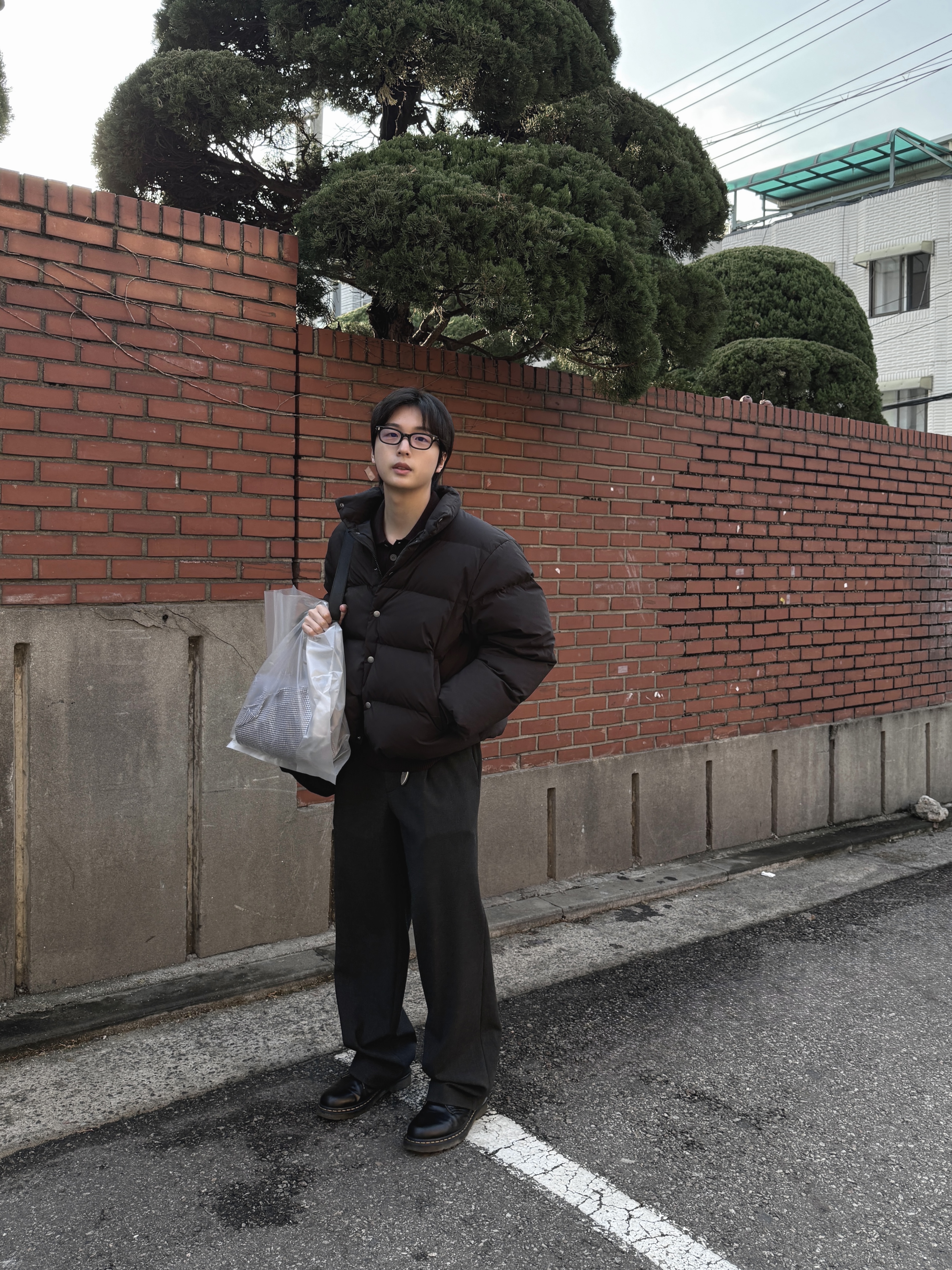 Dr. Martens 1461 Smooth Black 착용 스타일 - 1