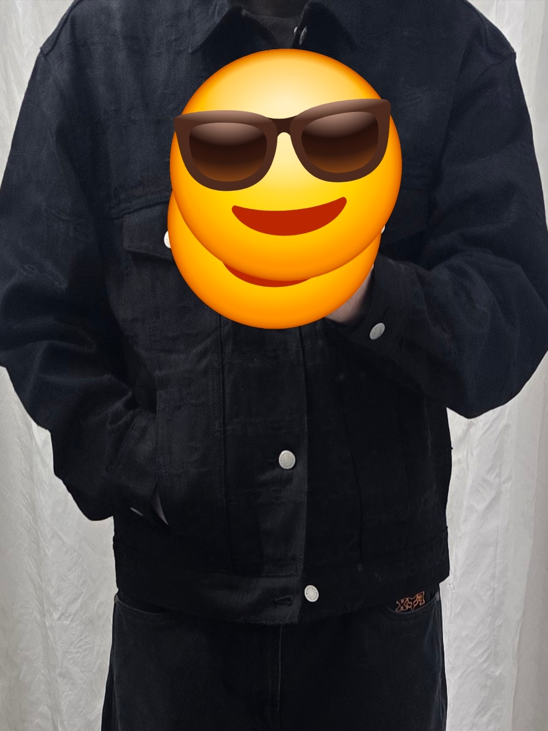 Supreme Jacquard Logos Denim Trucker Jacket Black - 25FW, Supreme x Fox Racing Cordura Baggy Jean Black - 25FW 착용 스타일