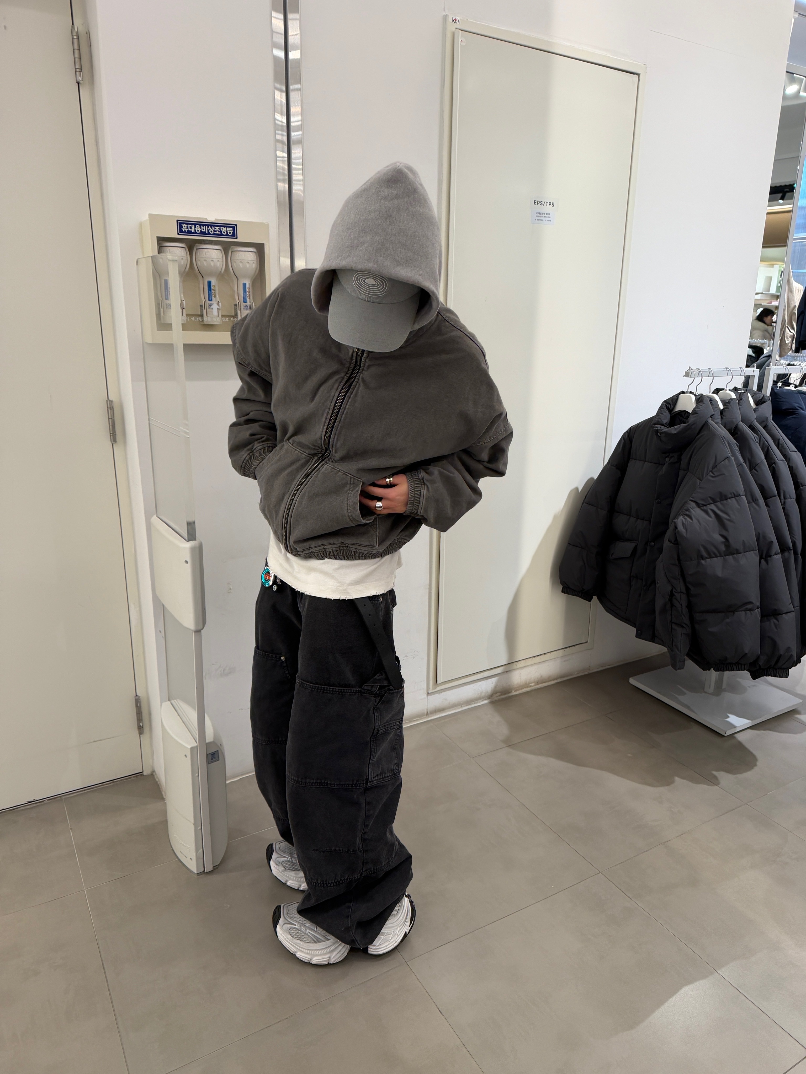 [예약 배송] qualisartifexpereo Hooligan Bomber, Nonnod Double knee cover pants Vintage black 착용 스타일 - 7