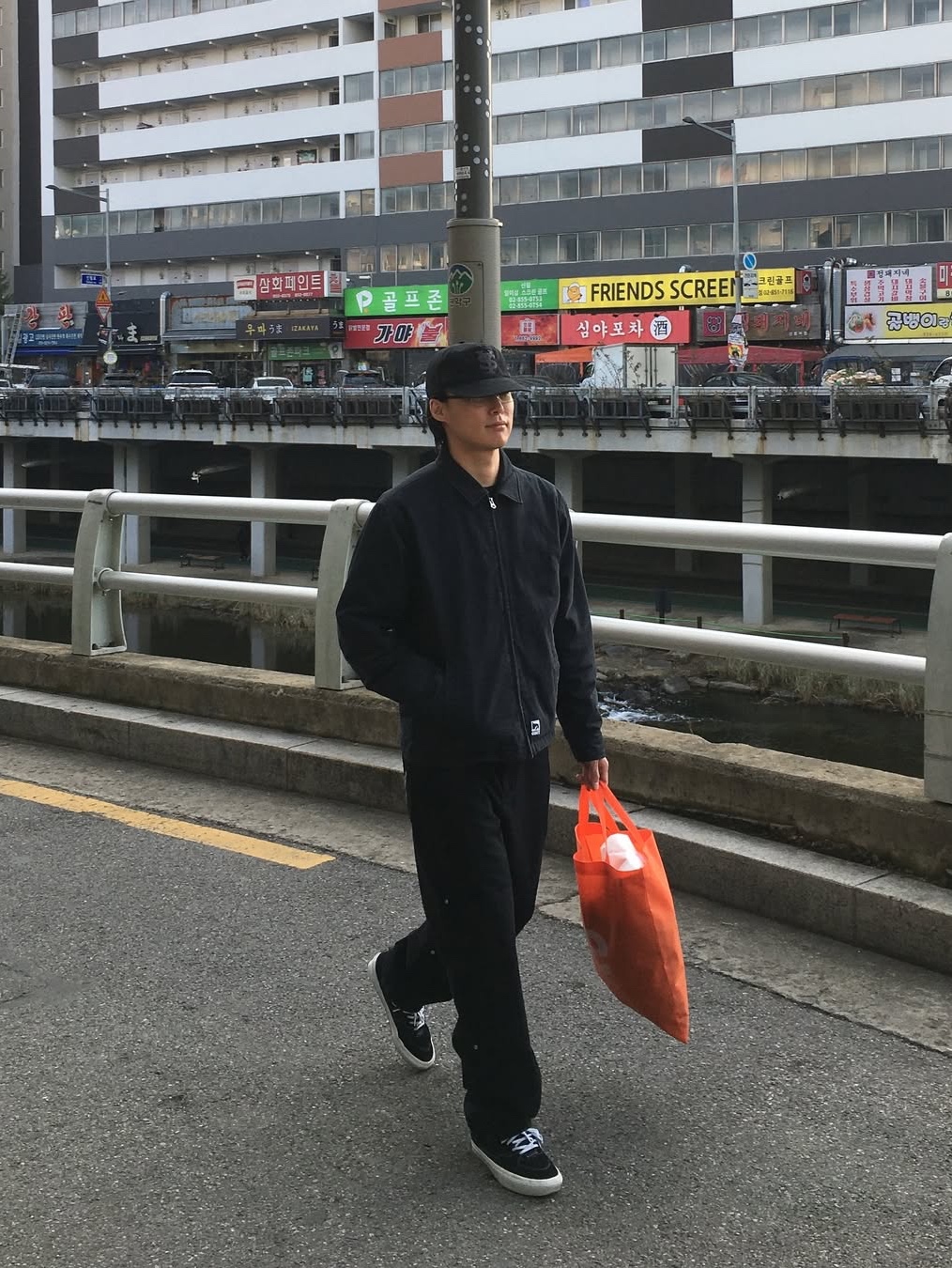 Sunday Ceremony Sy Logo 5 Panel Cotton Cap - Black 착용 스타일 - 8