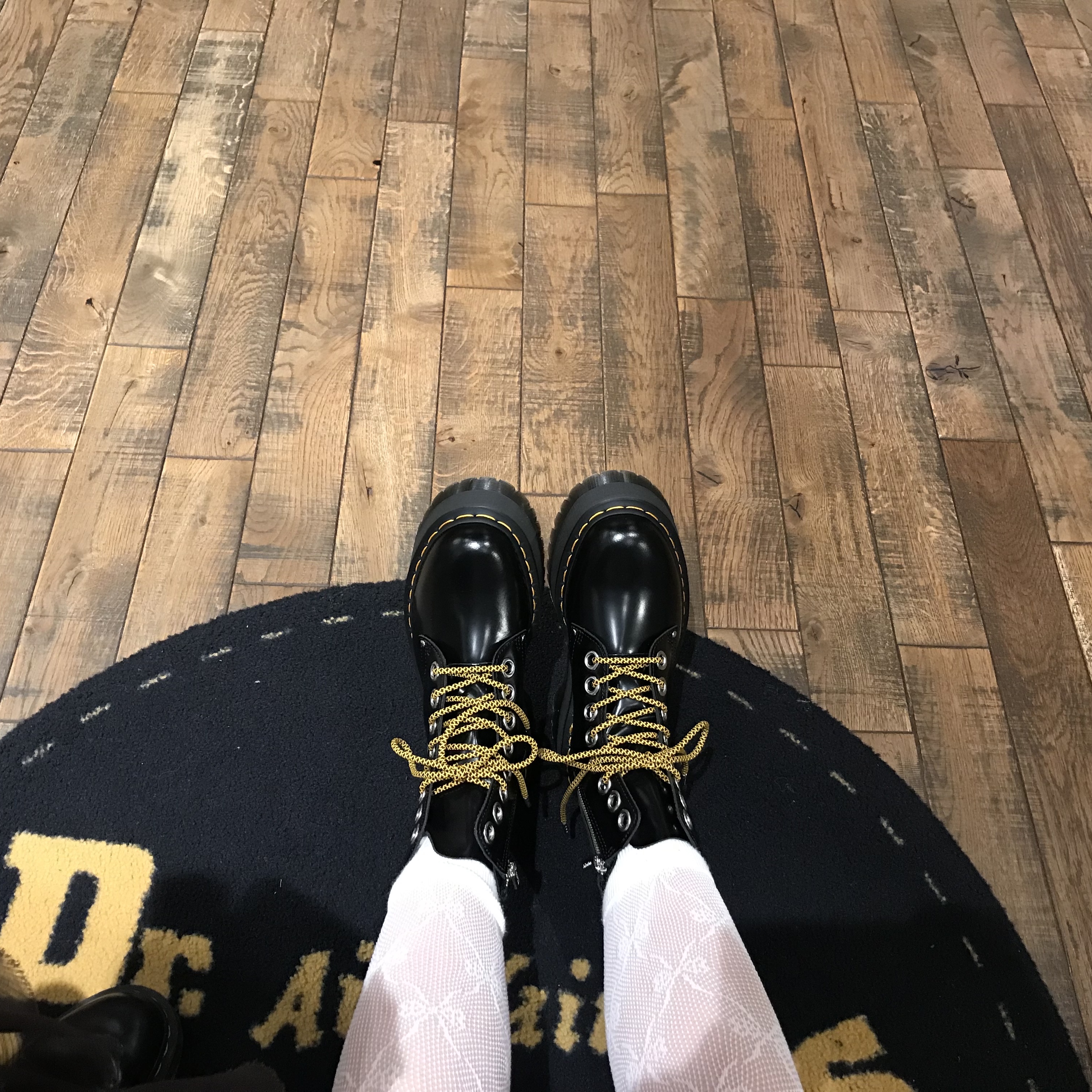 Dr. Martens Jadon High Boots Black 착용 스타일