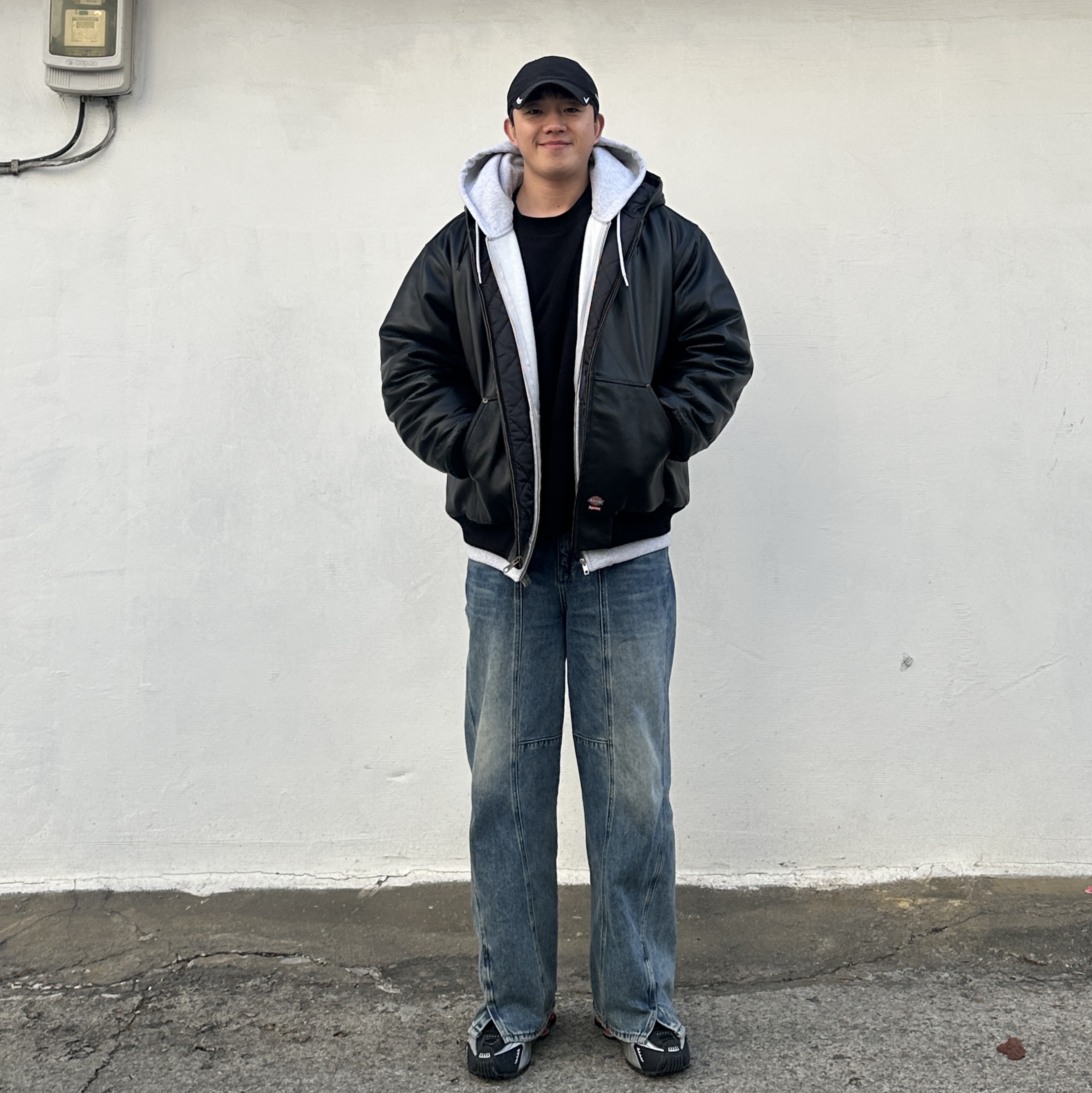 Supreme x Dickies Hooded Leather Work Jacket Black - 24FW, Nike Shox R4 Black and Metallic Silver 착용 스타일 - 2