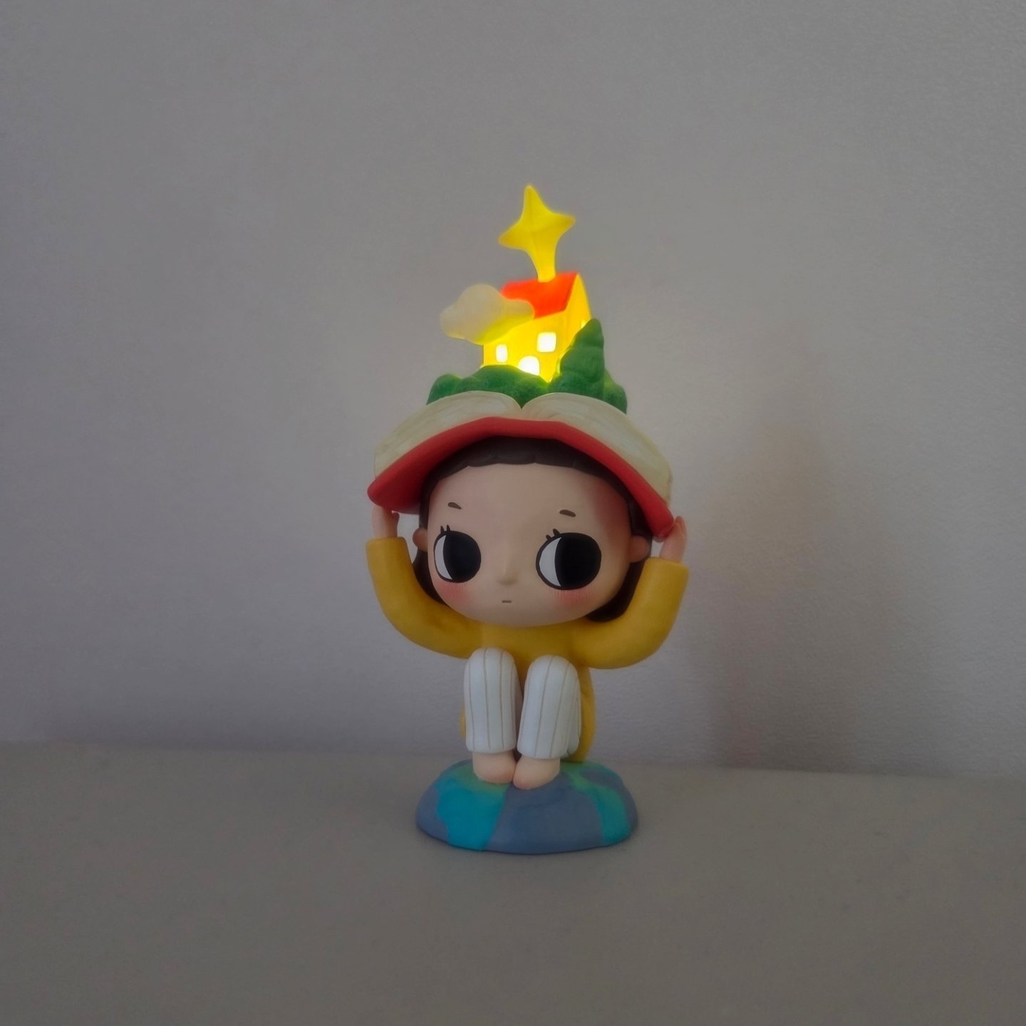 Pop Mart Nyota We Are All Stars Series Figures Sealed Case (1 Blind Box) 착용 스타일 - 1