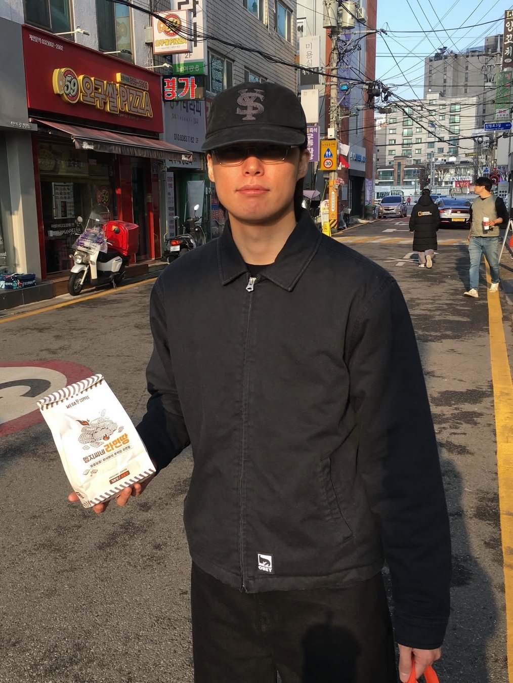 Sunday Ceremony Sy Logo 5 Panel Cotton Cap - Black 착용 스타일 - 10