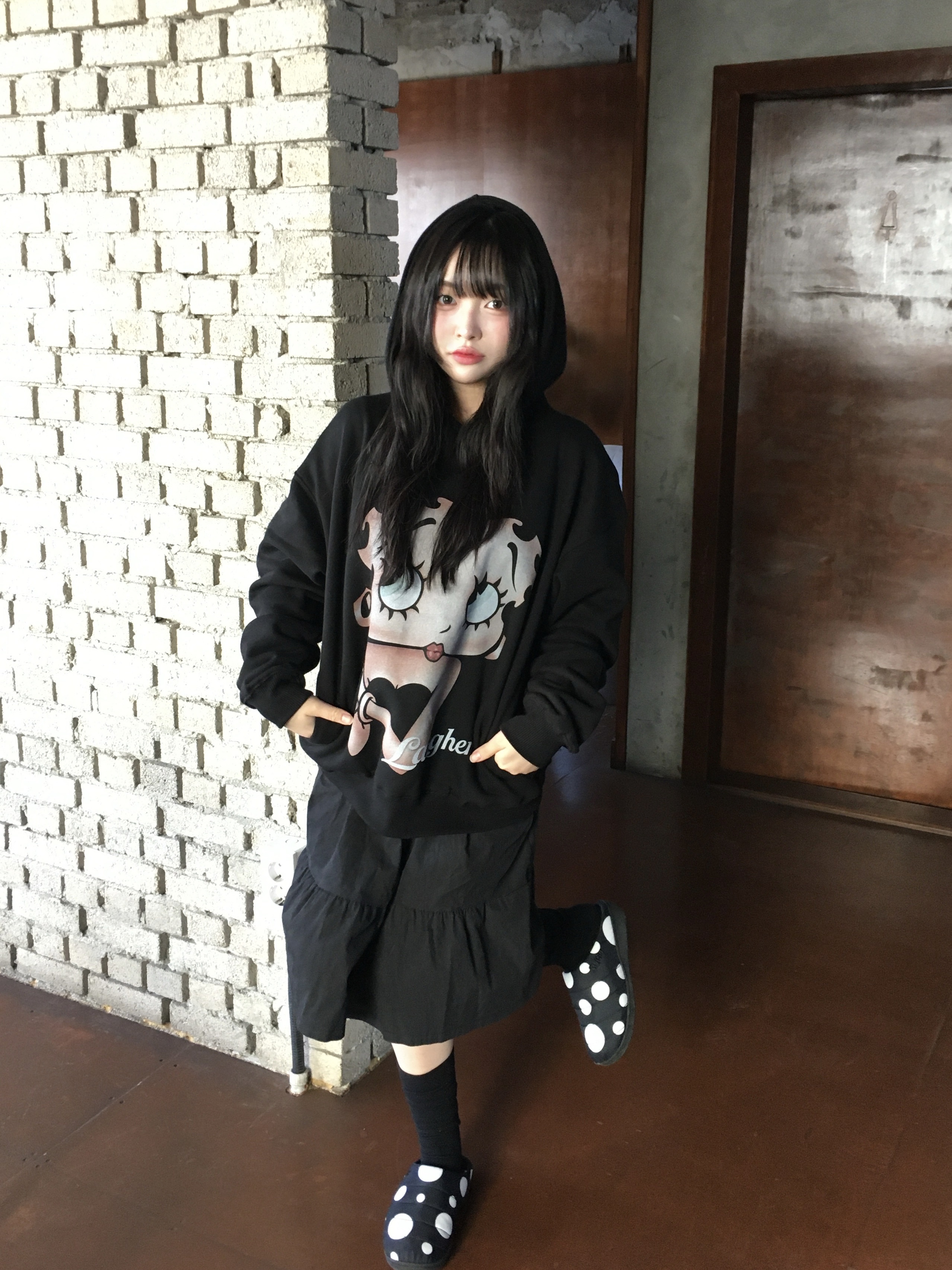 Subu Down Sandal Cream Snow Dot 착용 스타일 - 1