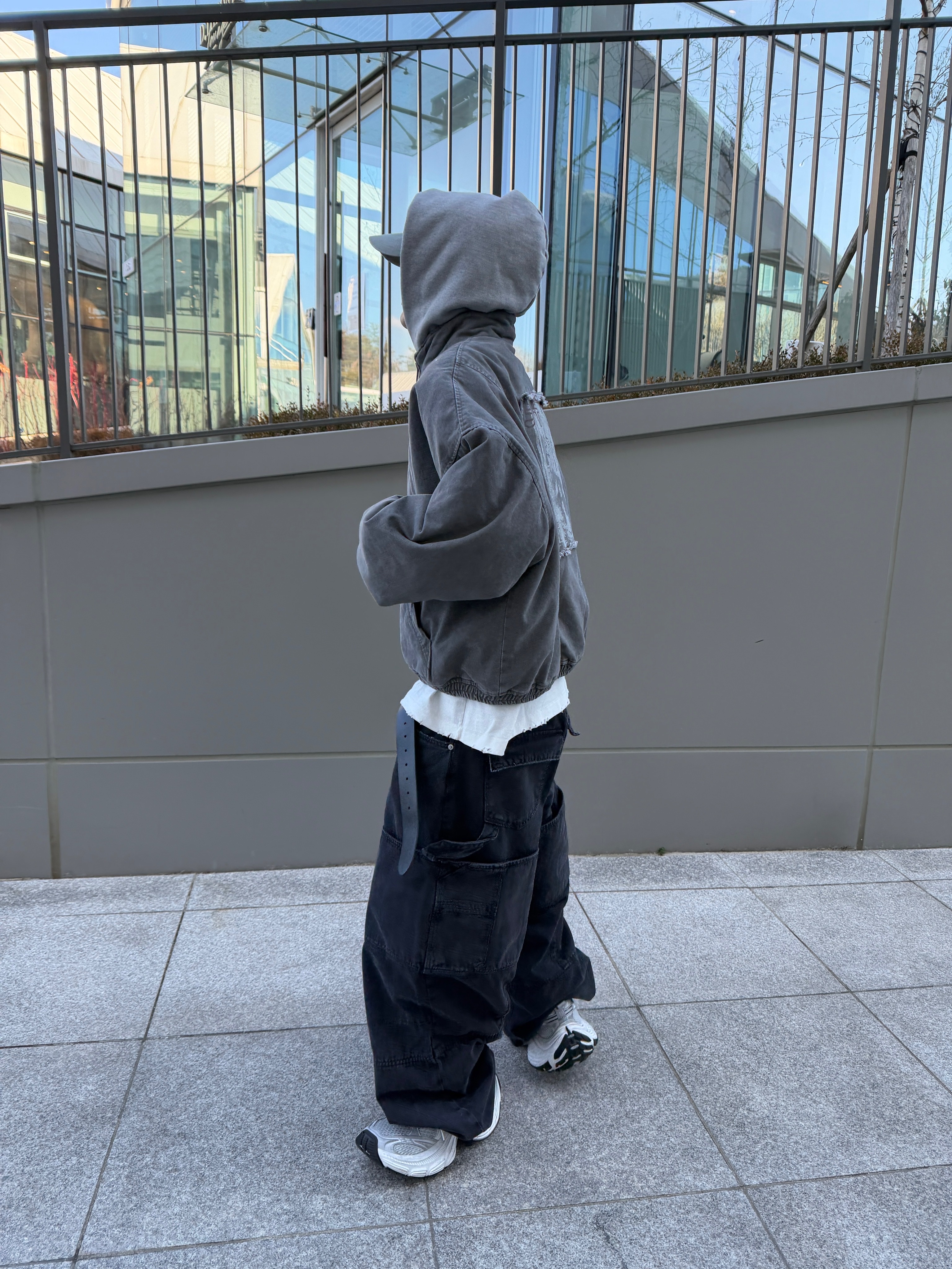 [예약 배송] qualisartifexpereo Hooligan Bomber, Nonnod Double knee cover pants Vintage black 착용 스타일 - 4