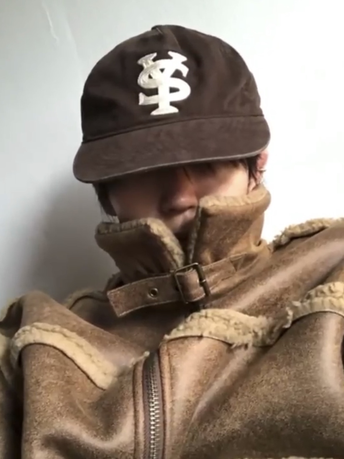 Sunday Ceremony Sy Logo 5 Panel Cotton Cap - Brown 착용 스타일 - 1