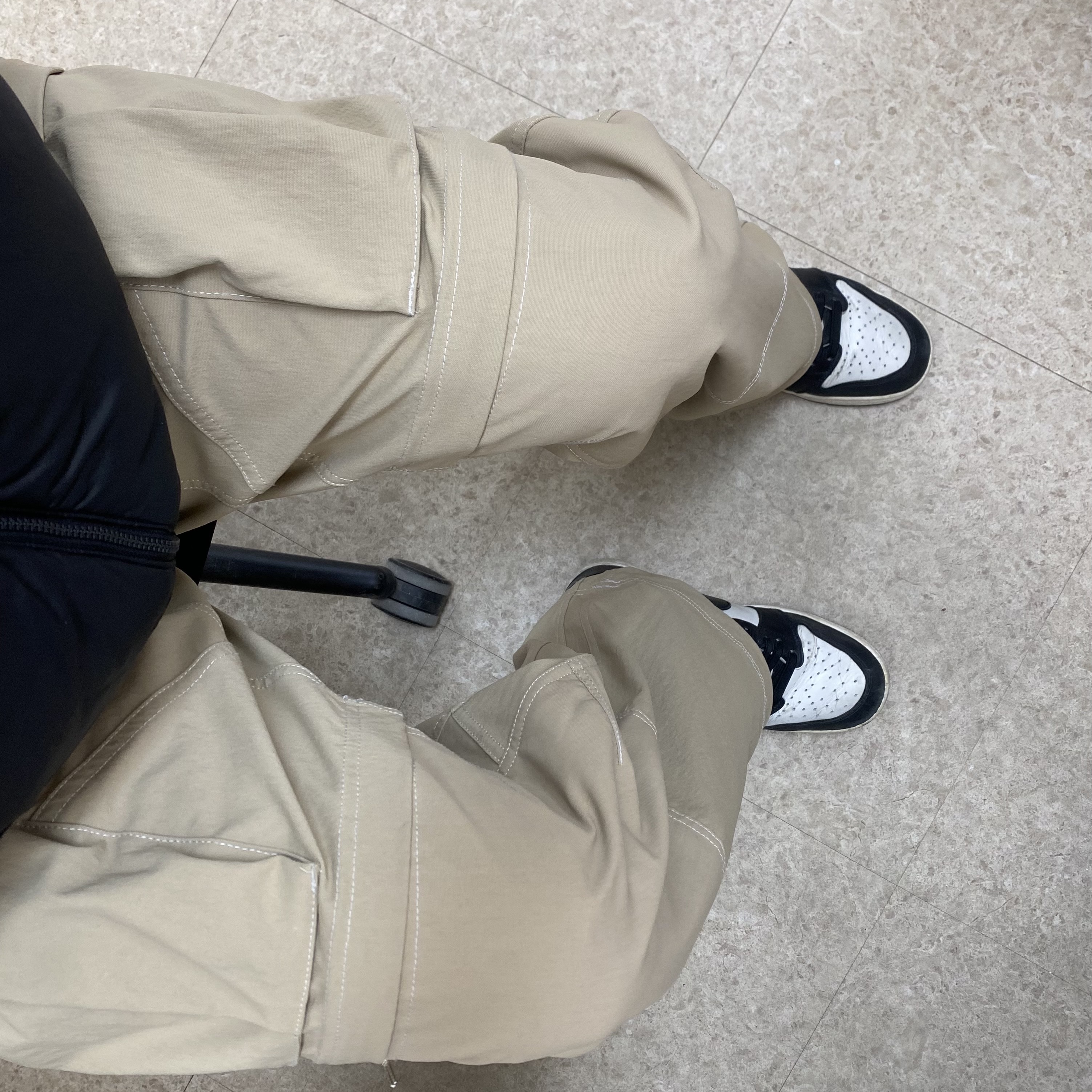 Nike ACG Smith Summit Cargo Pants Khaki Iron Ore - Asia 착용 스타일