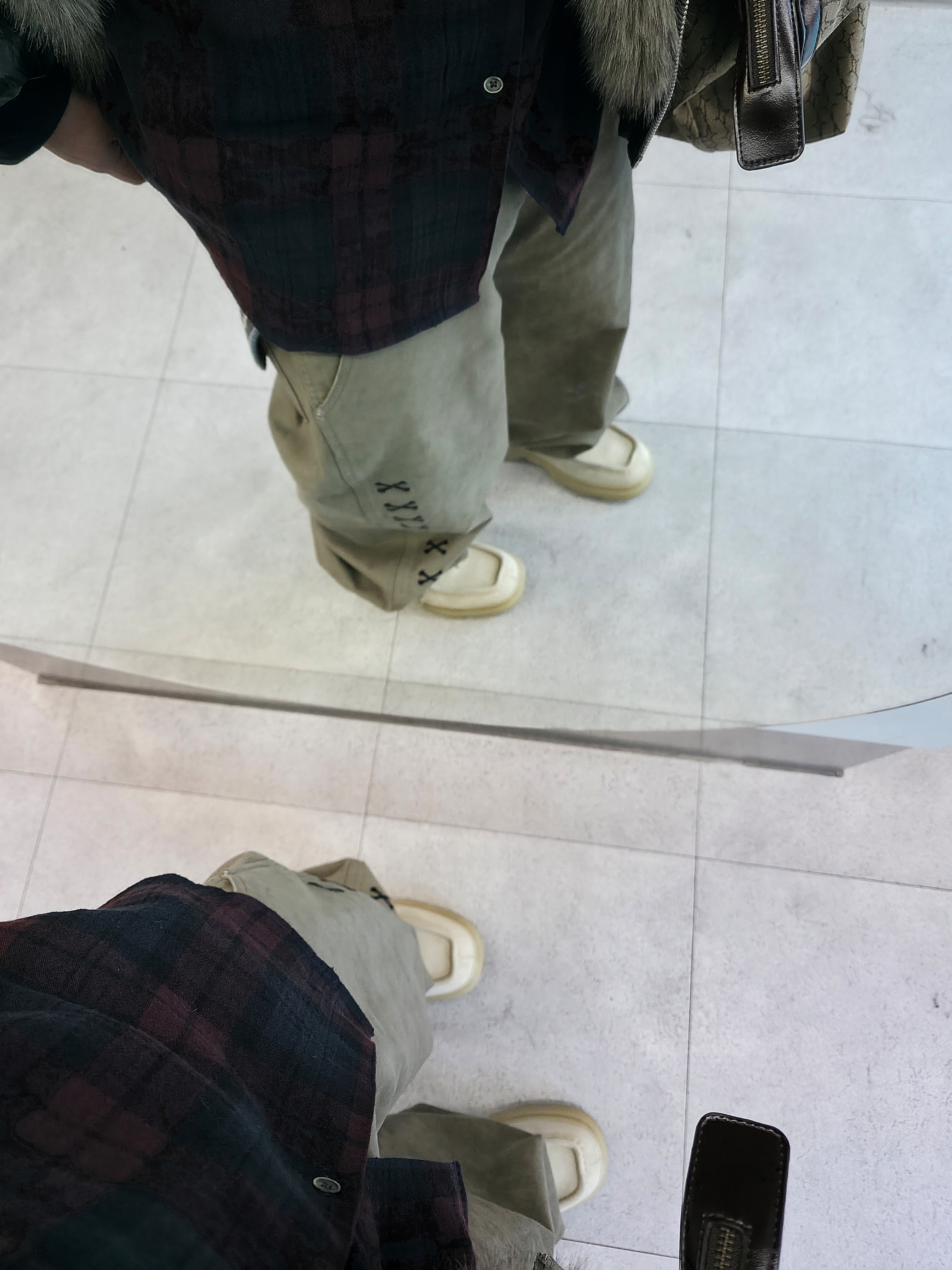 Aoiro The Death Of Chrome Work Pants Washed Olive, Burberry Suede Creeper Mid Shoes Clay 착용 스타일 - 6