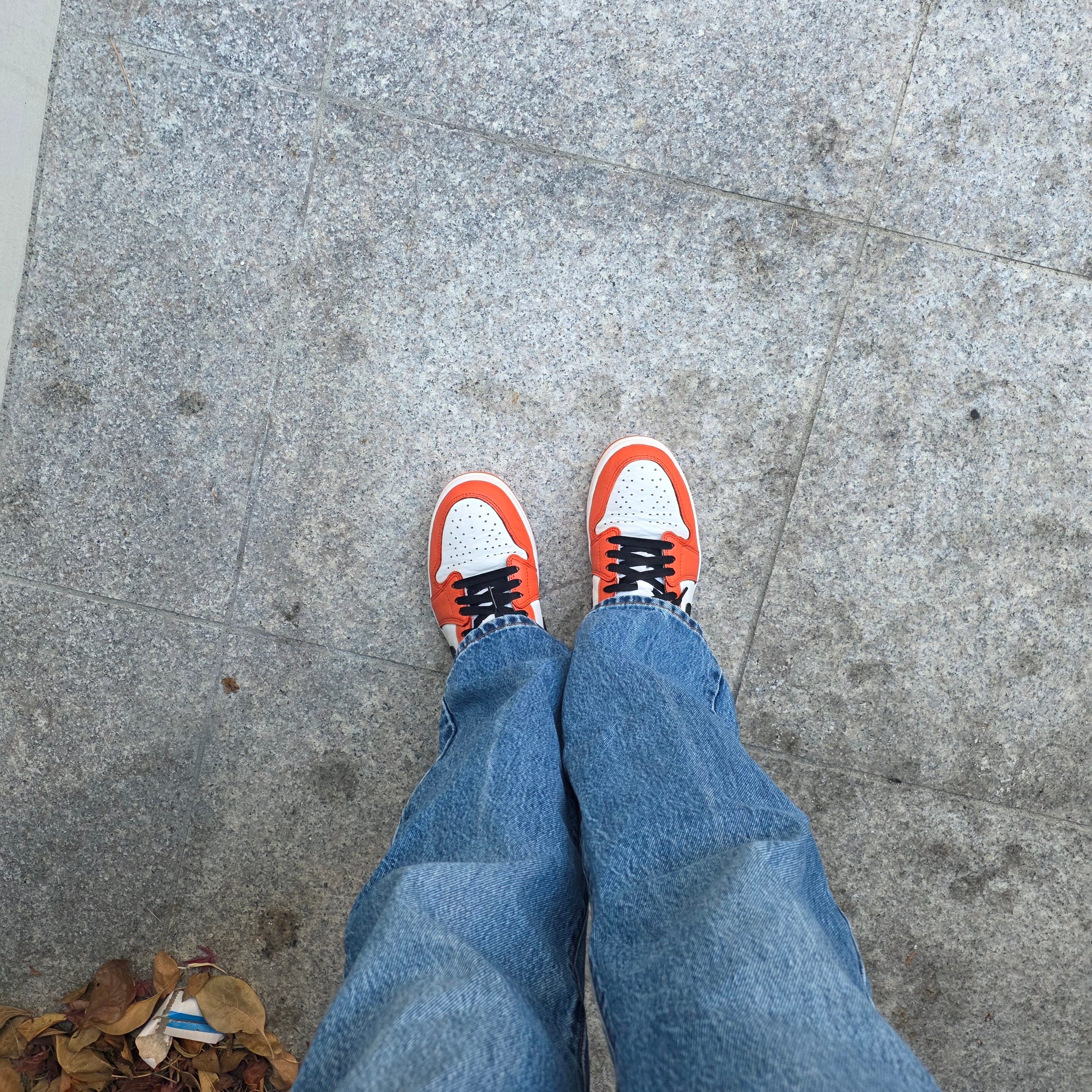 Jordan 1 Low OG Starfish 착용 스타일