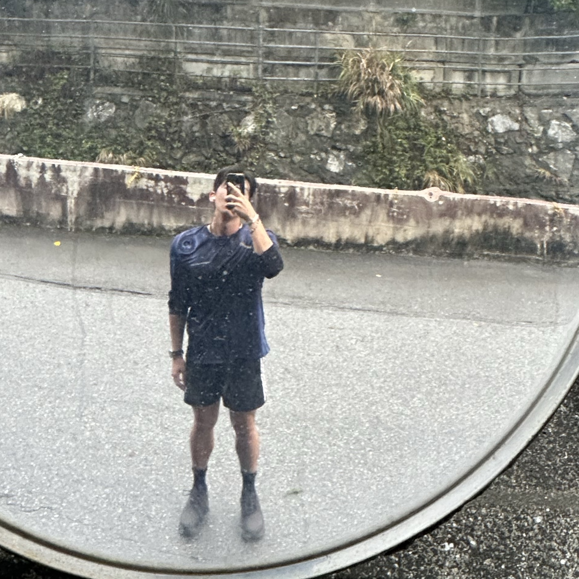 Adidas Adicolor Classic Sprinter Shorts Black - KR Sizing, On Running x Post Archive Faction (Paf) Cloudmonster 2 Thorn Brown 착용 스타일