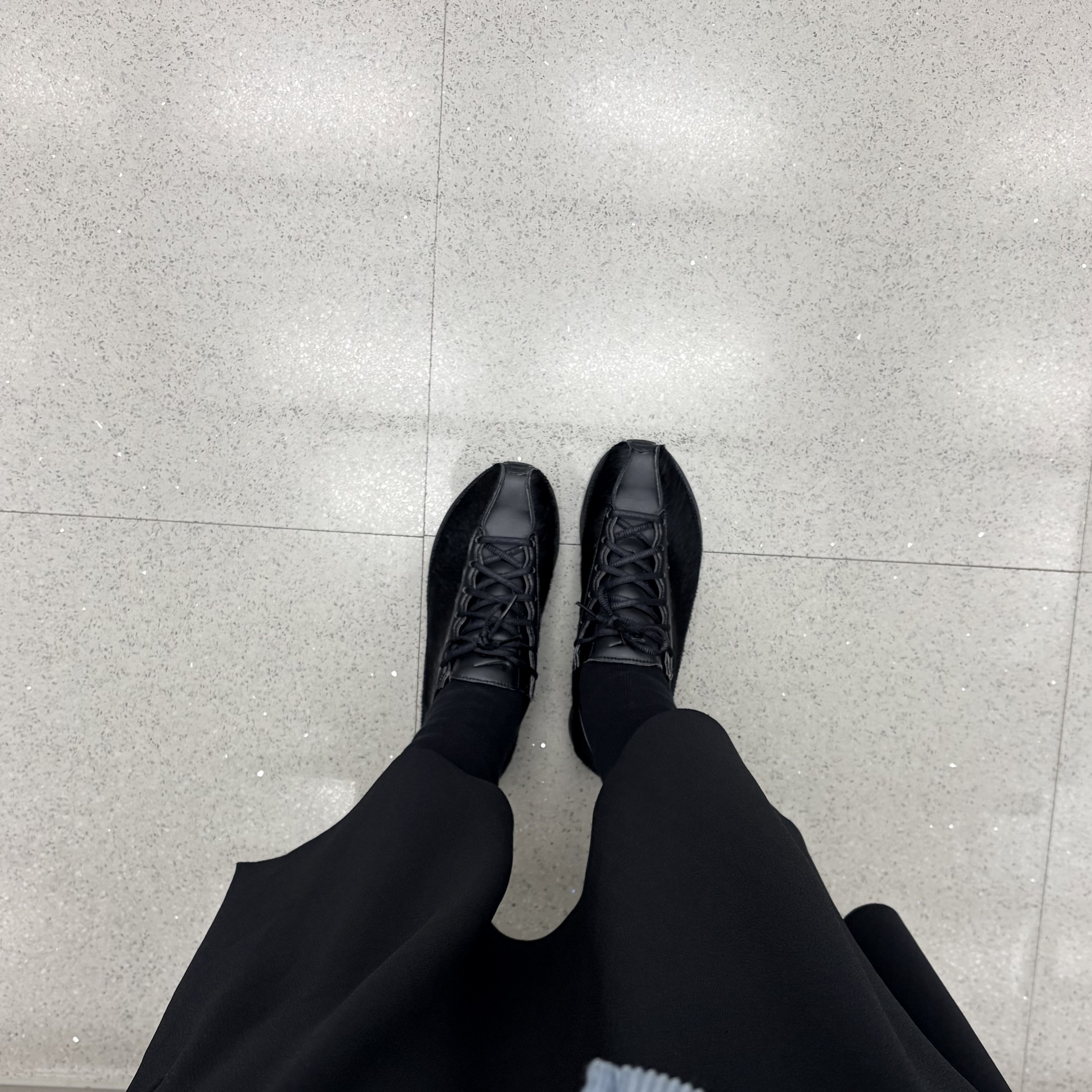 (W) Nike Air Superfly Black and Off Noir 착용 스타일