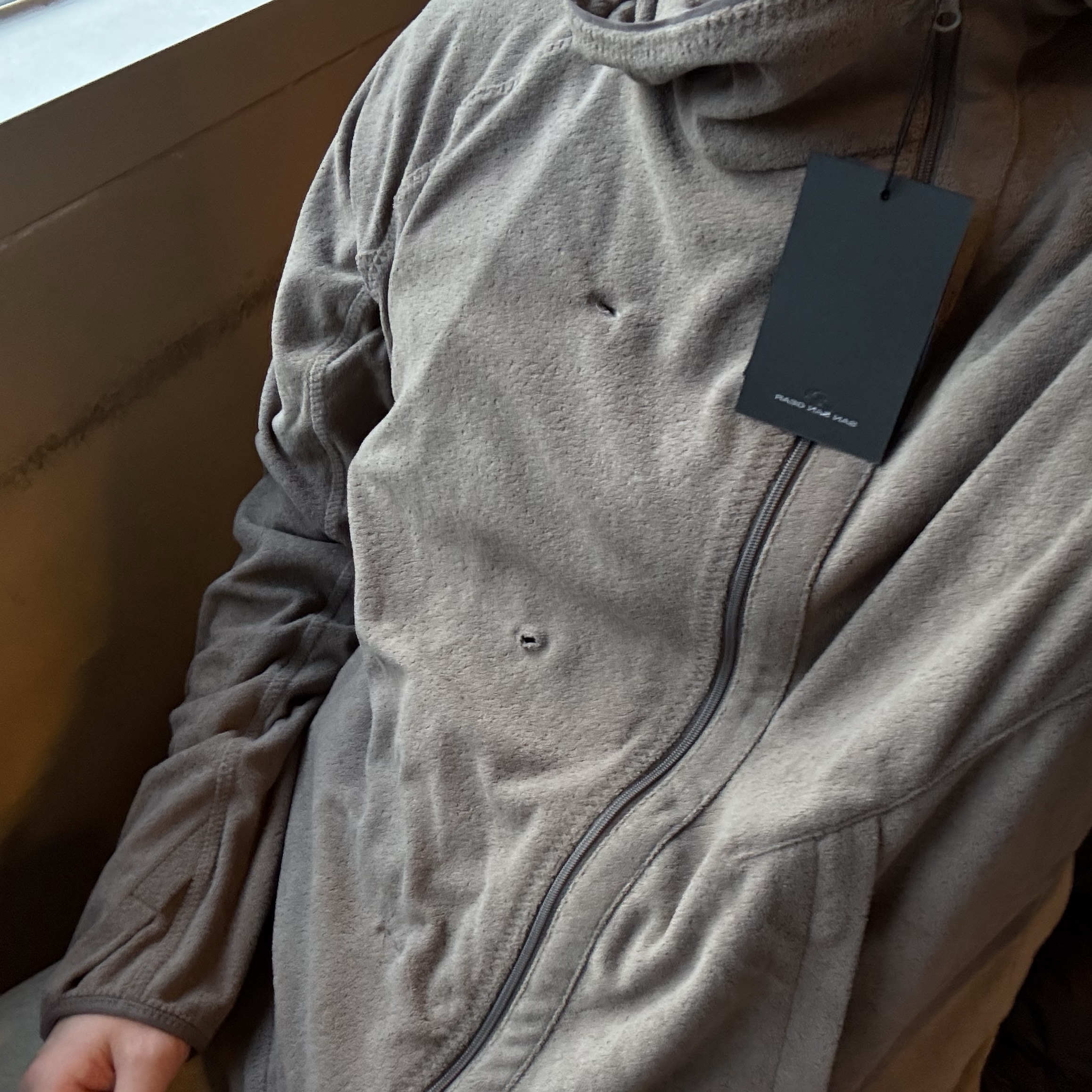 Sansan Gear Button Fleece Jacket Brown 착용 스타일 - 3
