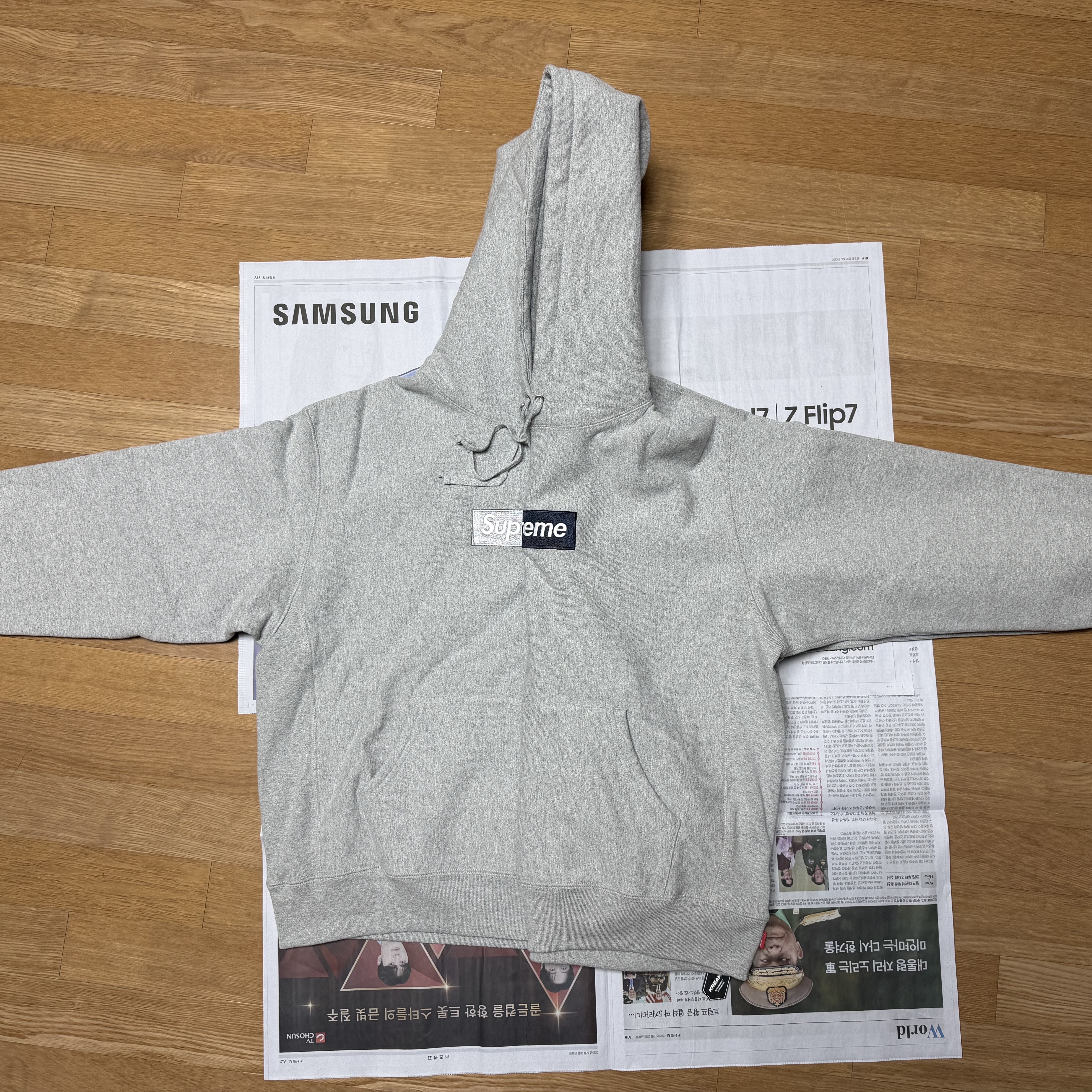 Supreme Box Logo Hooded Sweatshirt Heather Grey - 24FW, Supreme Box Logo Hooded Sweatshirt Heather Grey - 25FW 착용 스타일 - 9