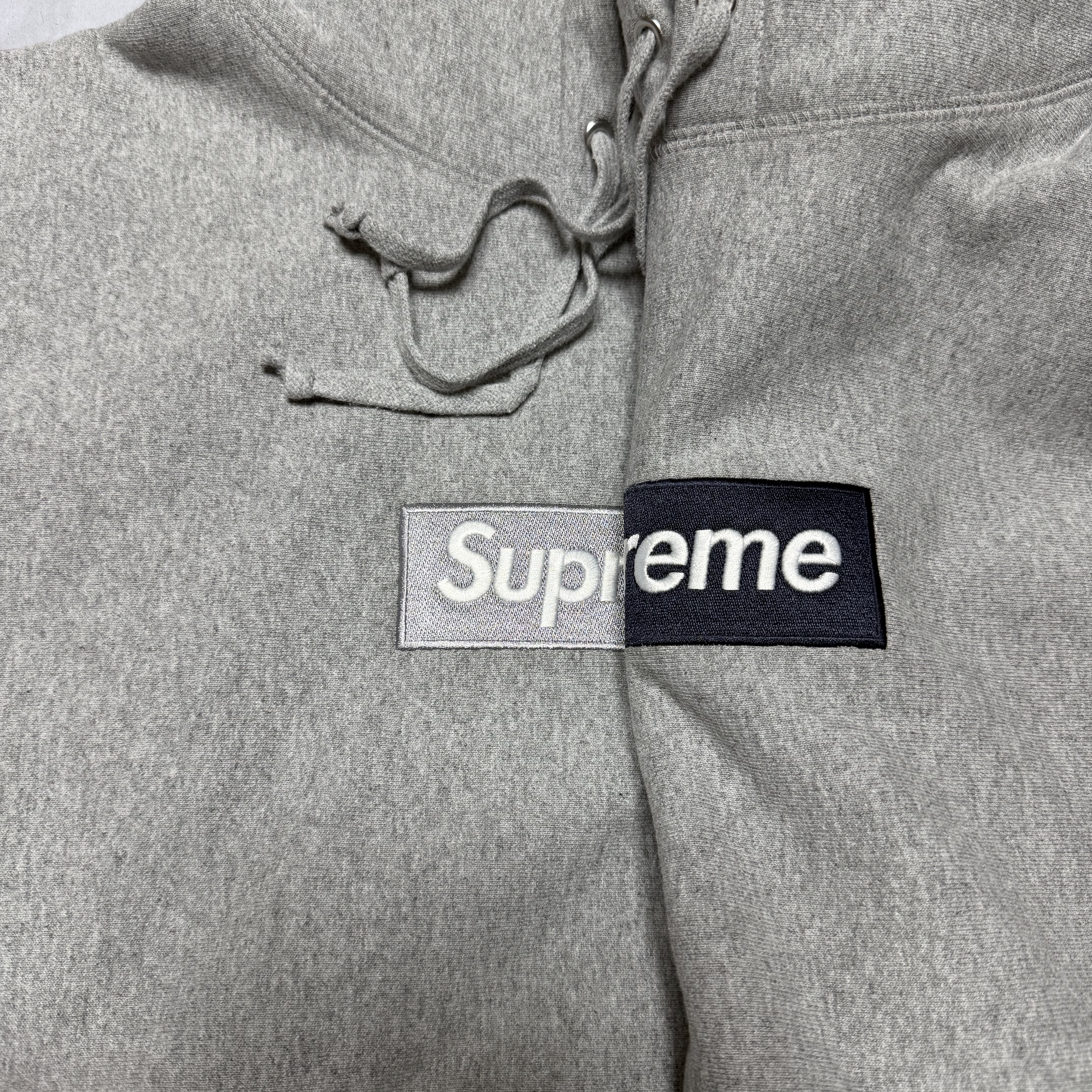 Supreme Box Logo Hooded Sweatshirt Heather Grey - 24FW, Supreme Box Logo Hooded Sweatshirt Heather Grey - 25FW 착용 스타일 - 10