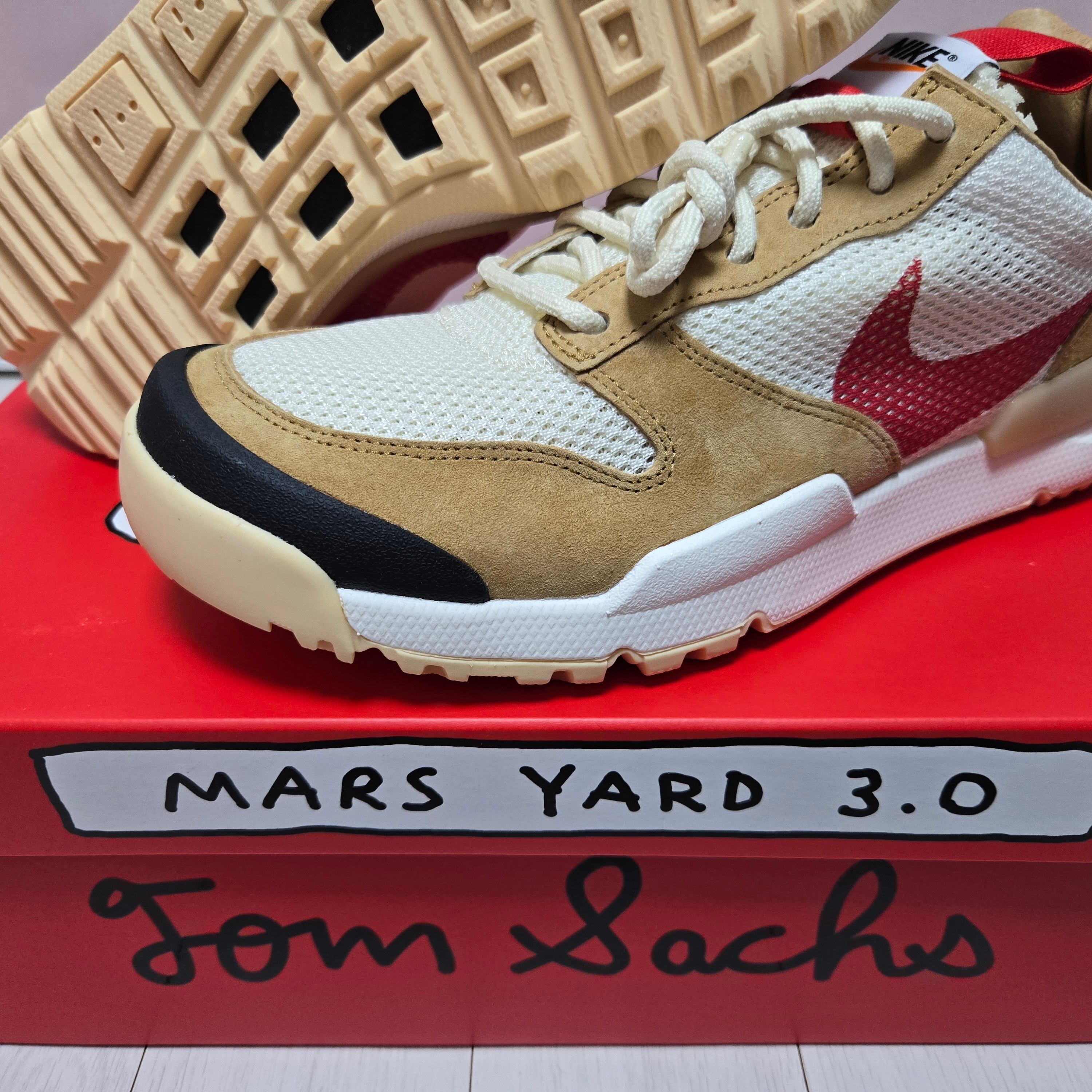 Nike x Tom Sachs Mars Yard Shoe 3.0 Space Camp 착용 스타일 - 2