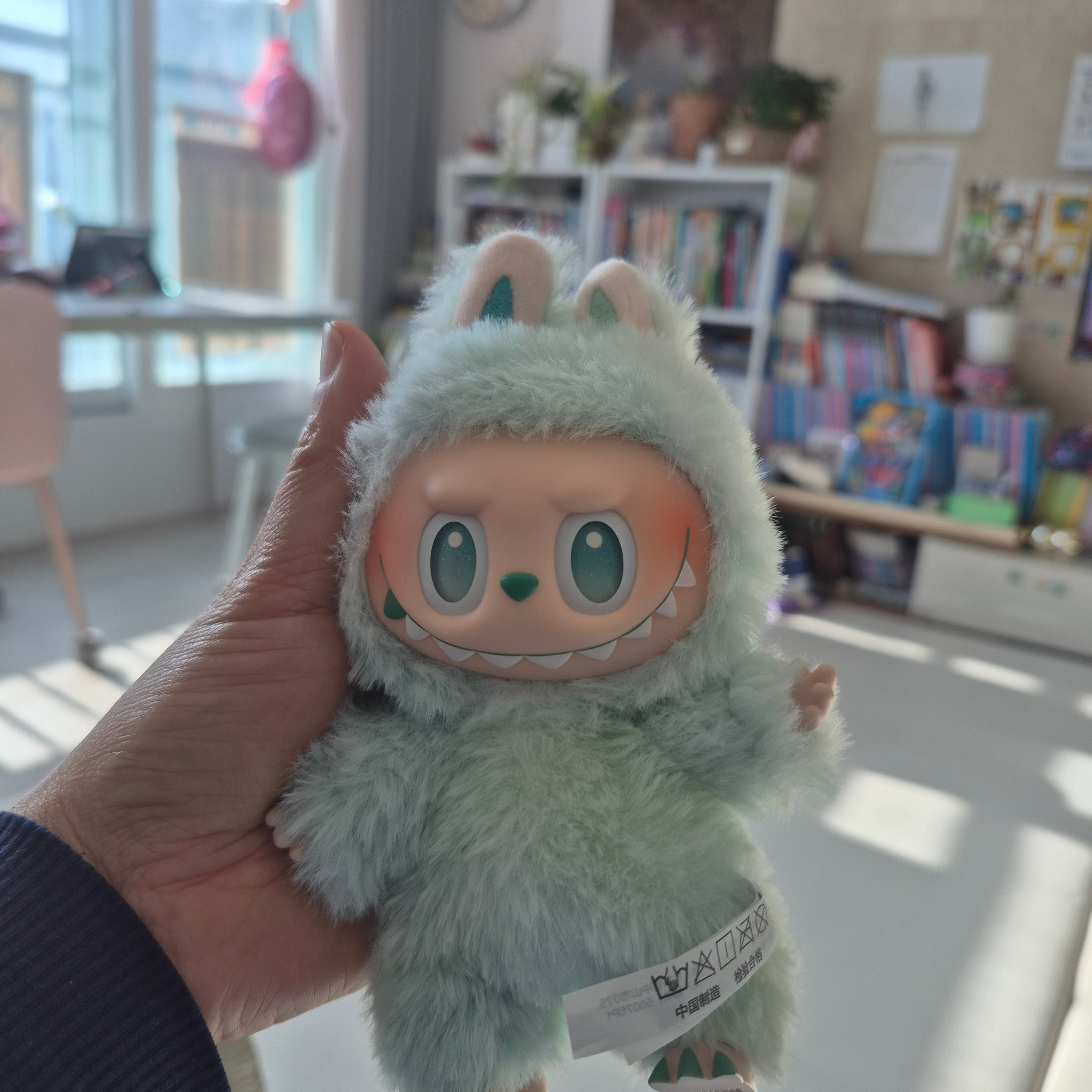 Pop Mart Labubu The Monsters Highlight Series Serenity Keyring (Opened Case) 착용 스타일 - 1