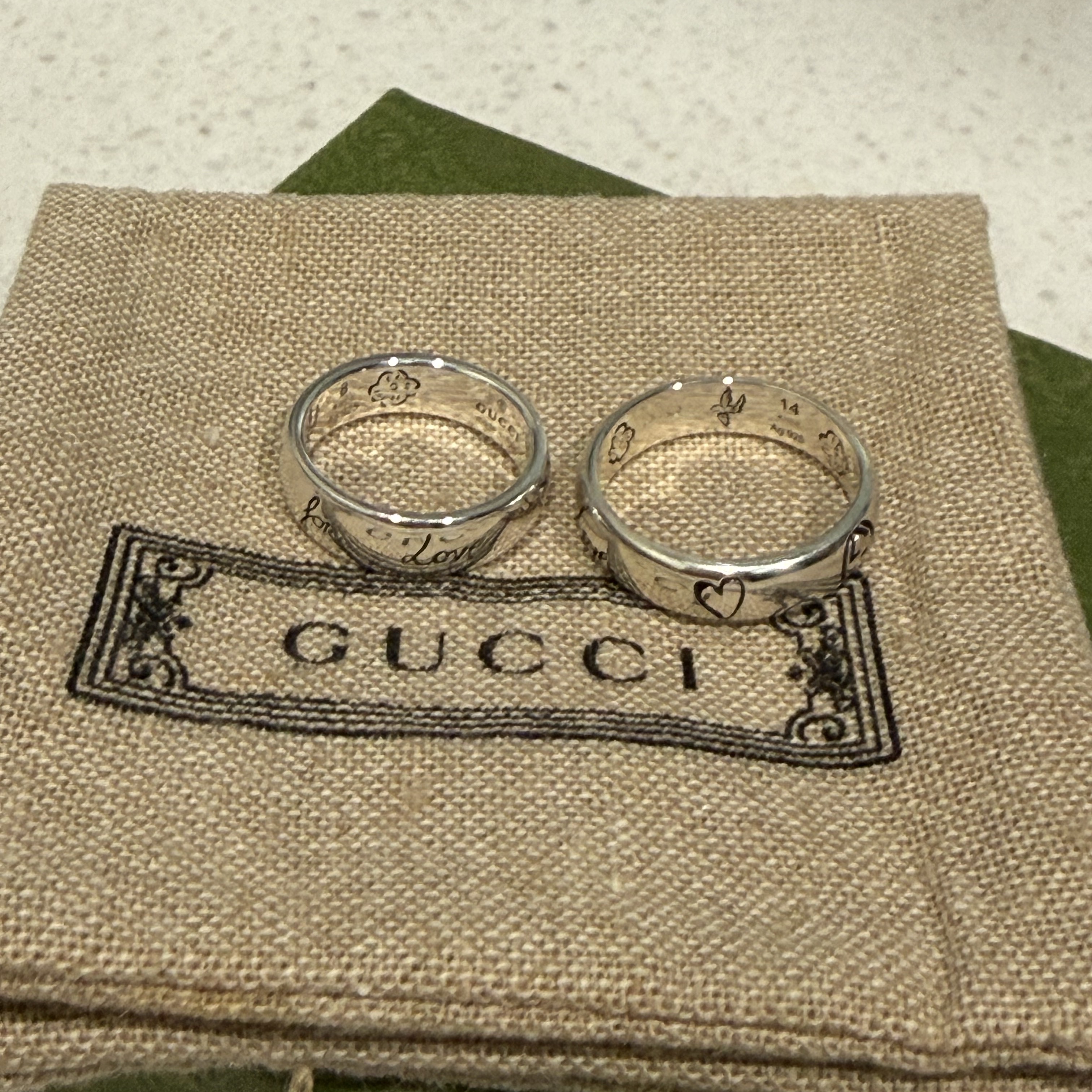 Gucci Blind For Love Ring Silver 착용 스타일