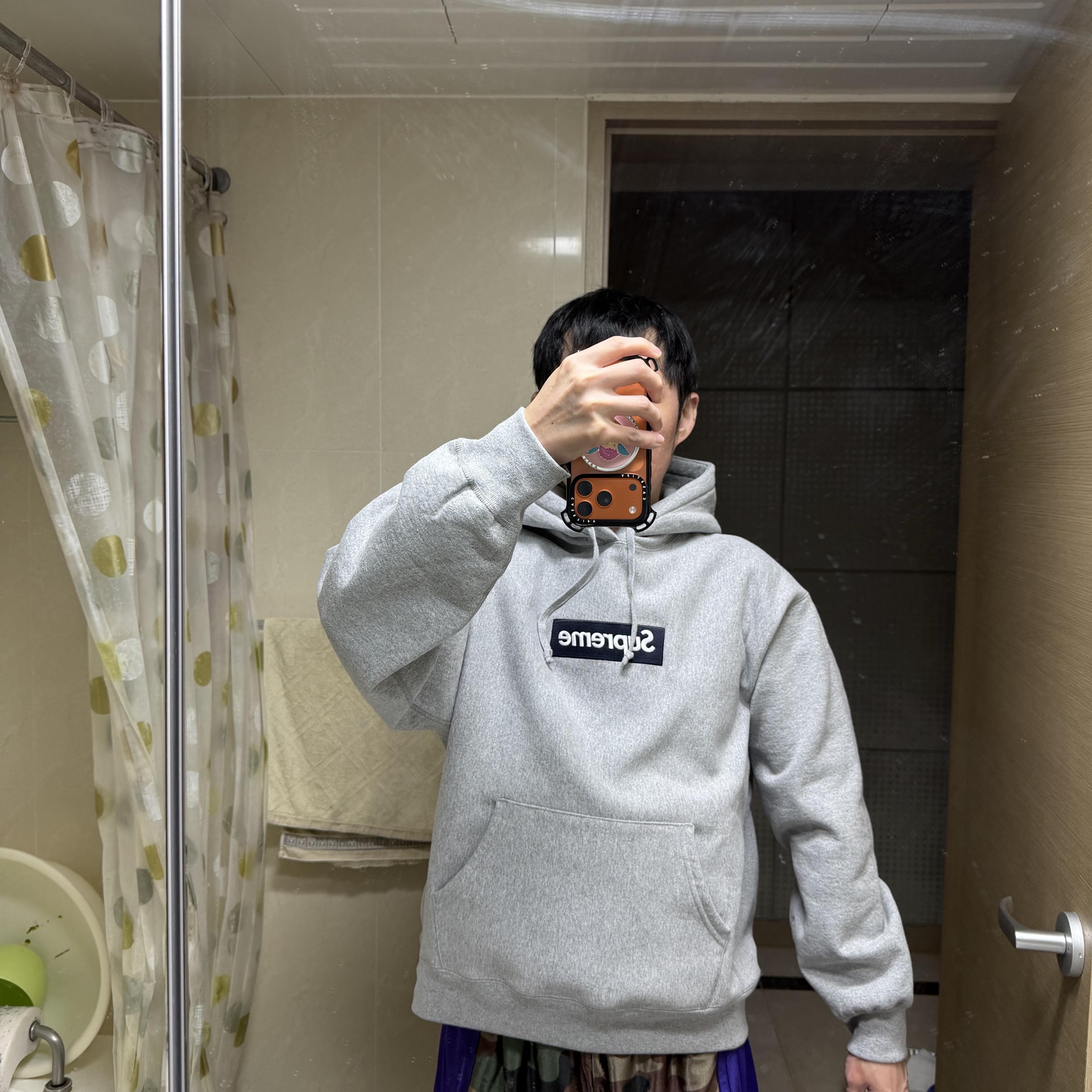 Supreme Box Logo Hooded Sweatshirt Heather Grey - 24FW, Supreme Box Logo Hooded Sweatshirt Heather Grey - 25FW 착용 스타일 - 6