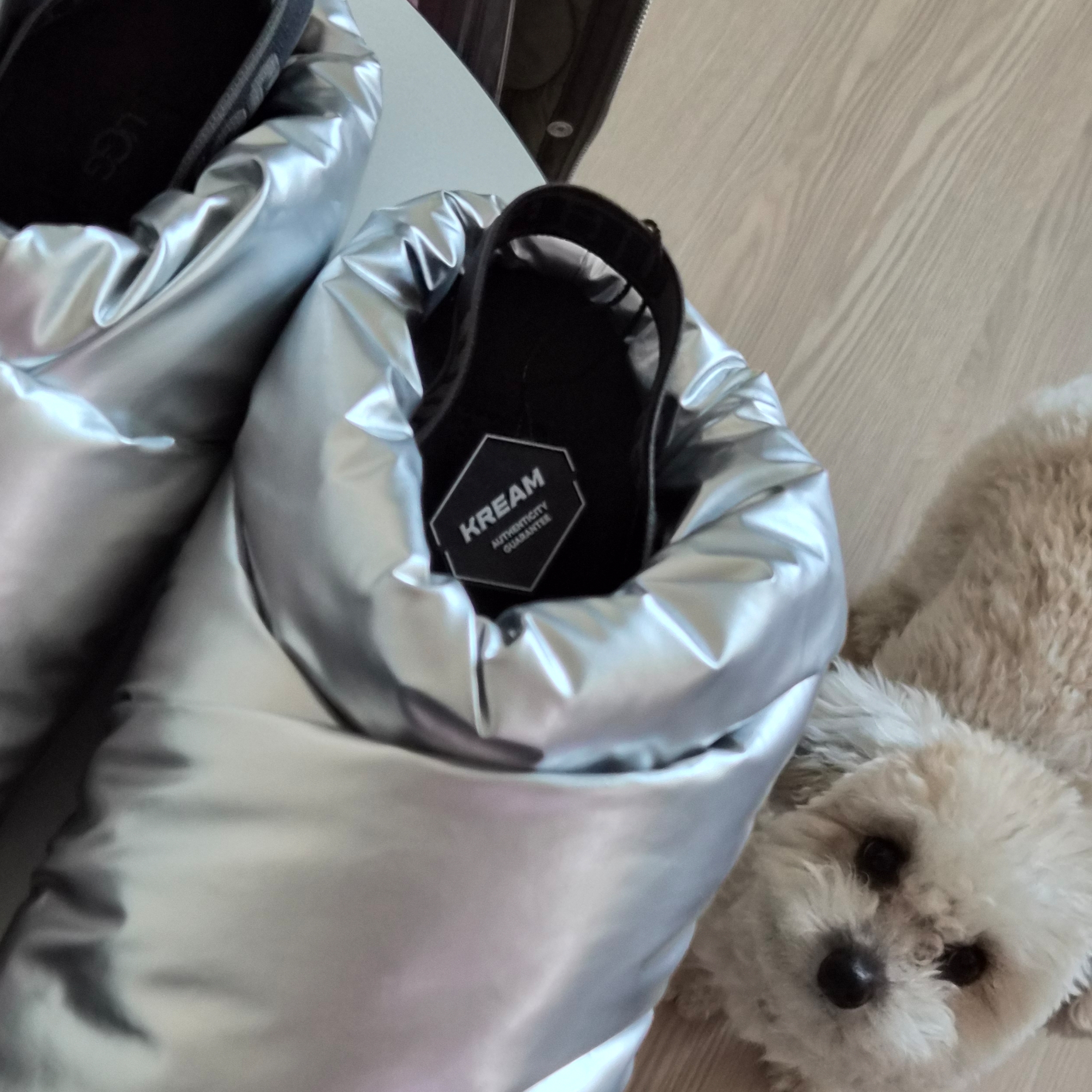 (W) UGG Spaceslider Slipper Silver 착용 스타일