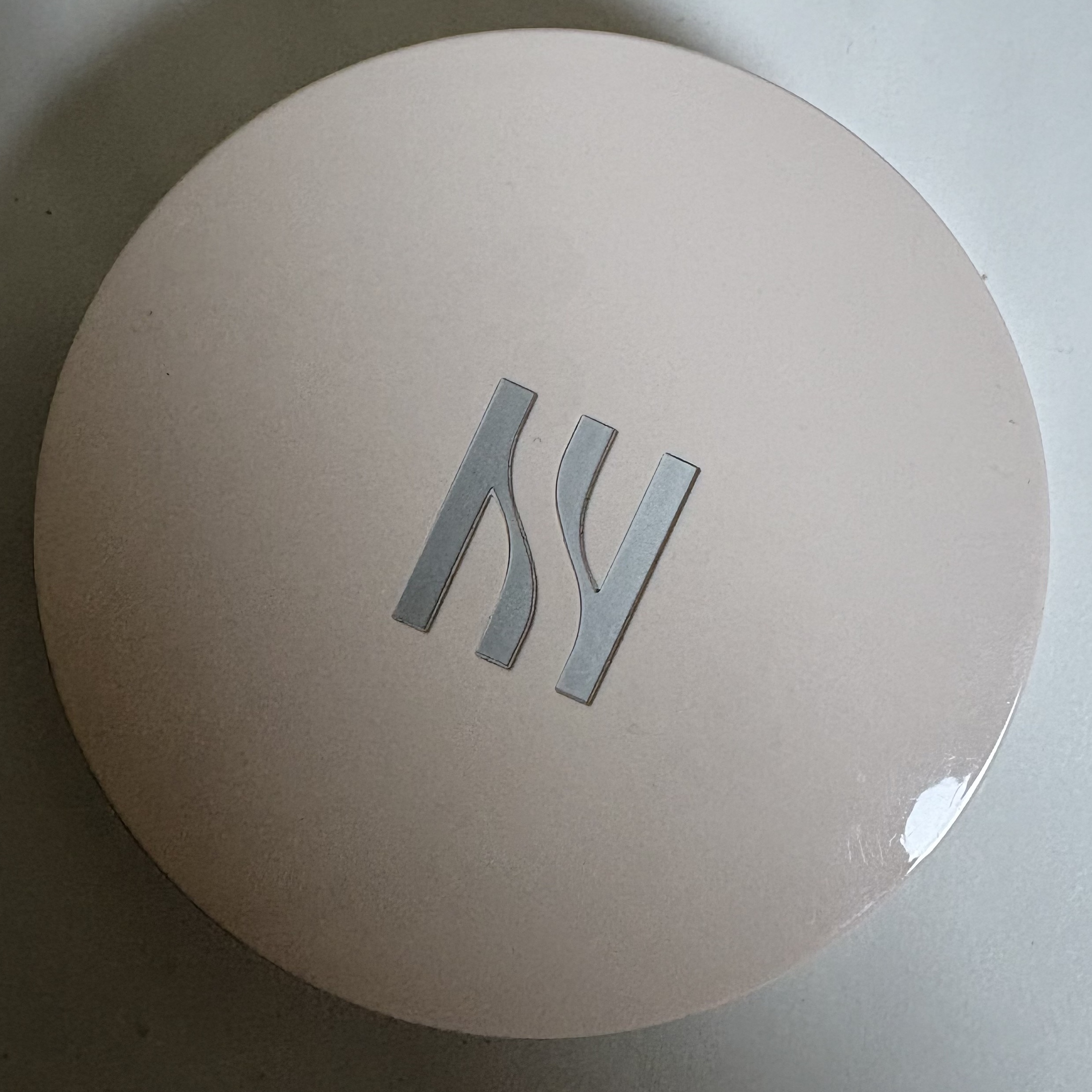 Hera Skin Radiant Glow Cushion Set with Refill SPF40 13N1 착용 스타일
