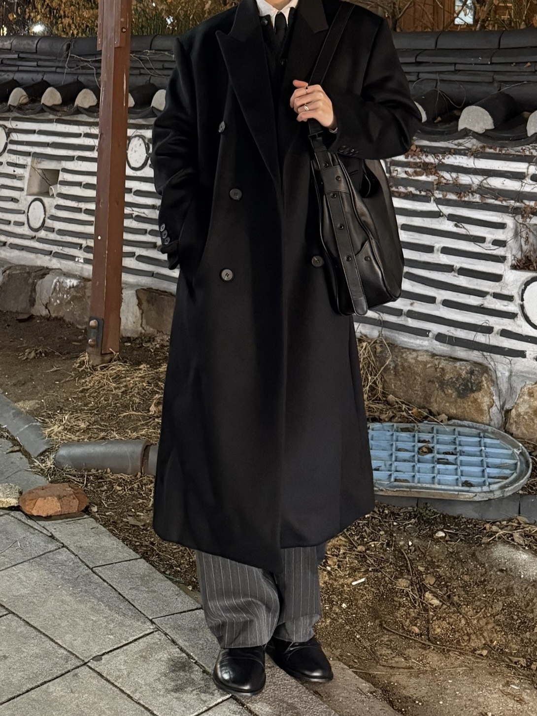 noun Wide Tapered Pants Stripe Charcoal 착용 스타일 - 3