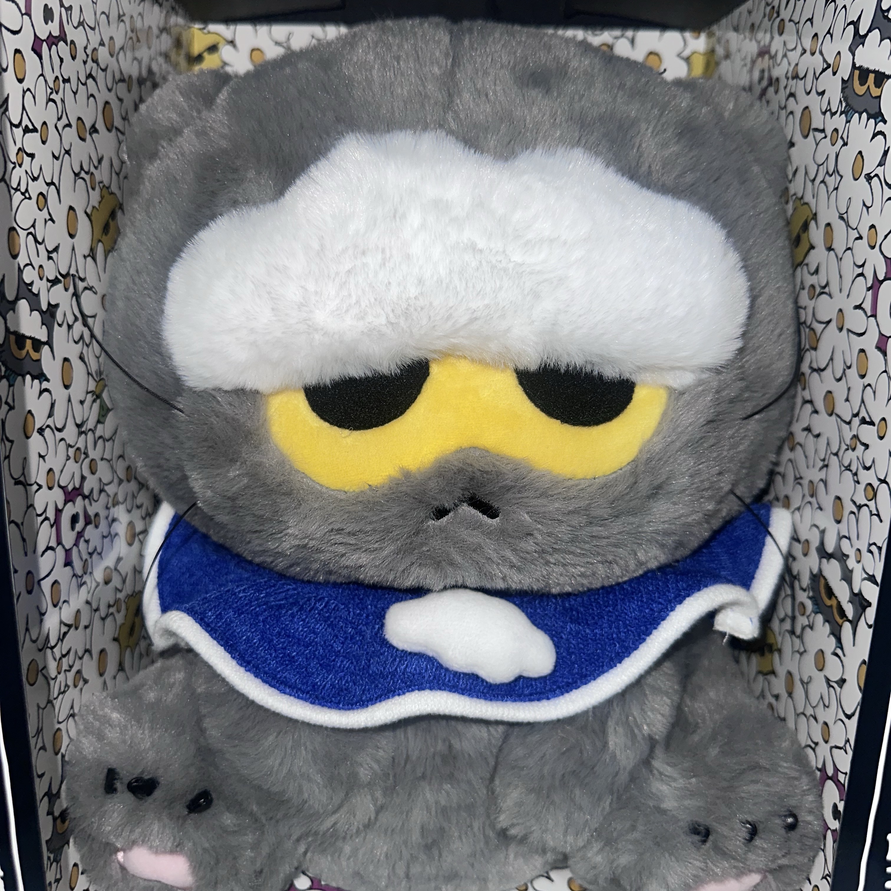 Zo&Friends Zoa Medium Plush Grey 착용 스타일 - 1