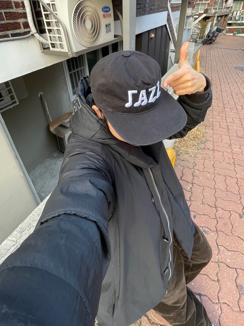[KREAM 단독] Kikozy New Jazz Cap Black, Adidas x Sean Wotherspoon Superstar Superearth Black 착용 스타일 - 4
