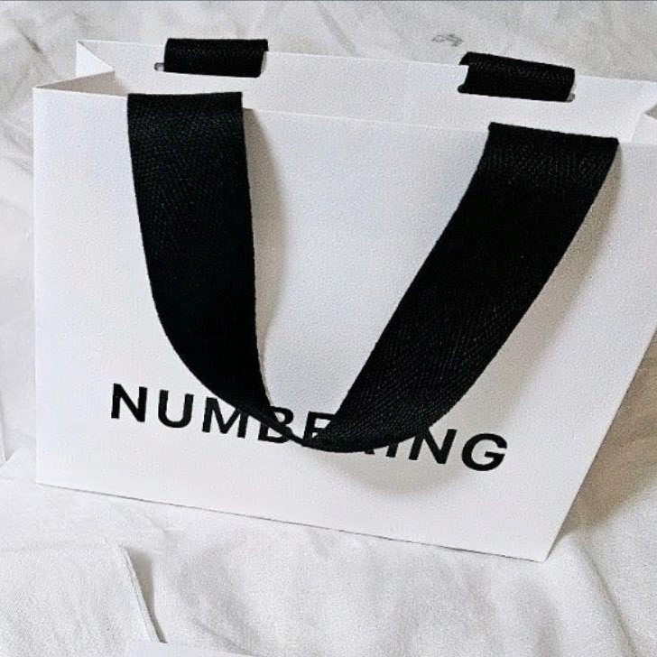 NUMBERING NMBR Shopping Bag 착용 스타일