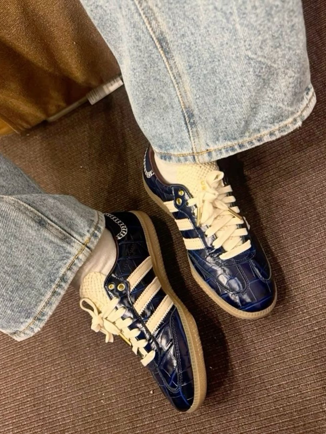 Adidas x Wales Bonner Samba Collegiate Navy Wonder White 착용 스타일