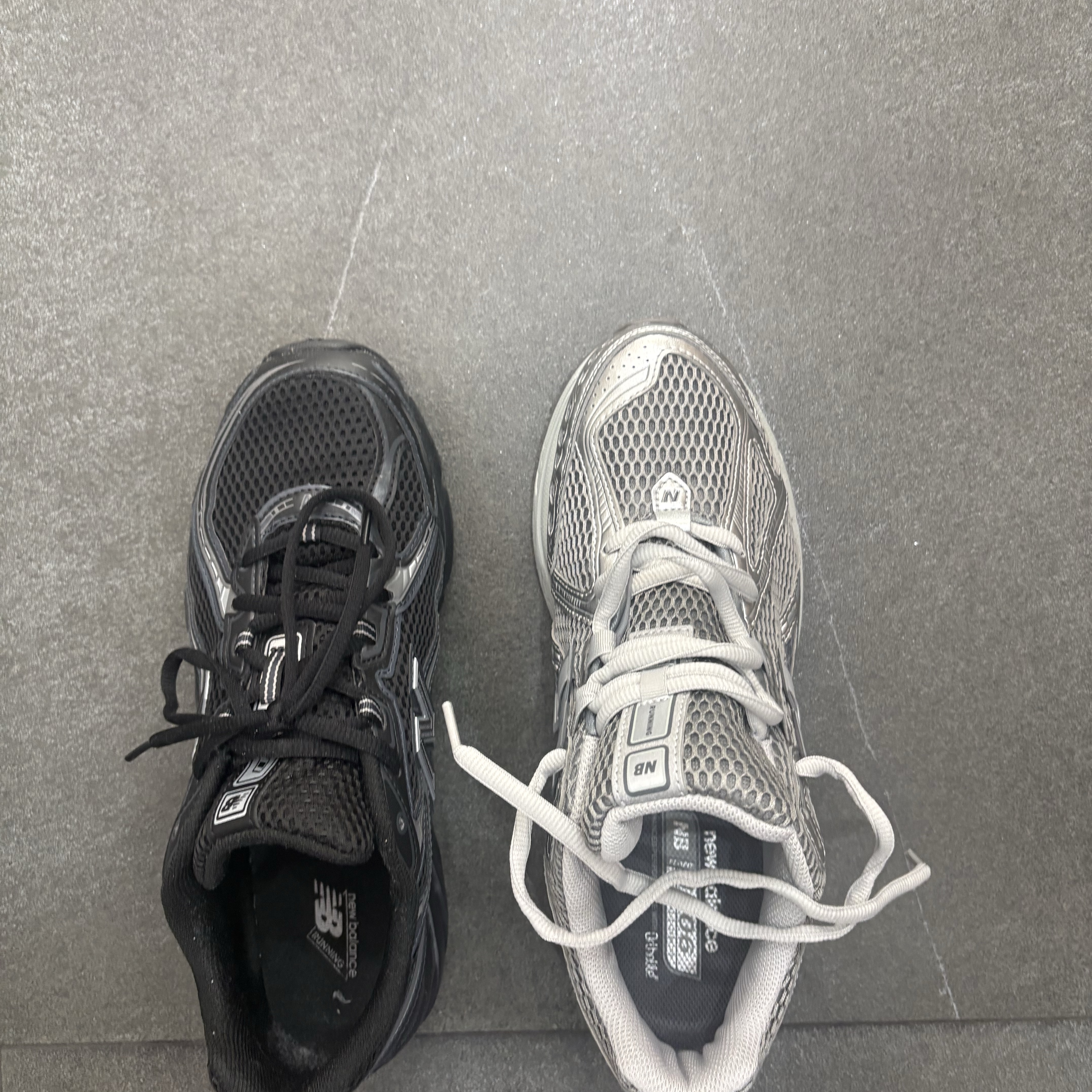 New Balance 1906R Harbor Grey Silver Metalic 착용 스타일 - 2