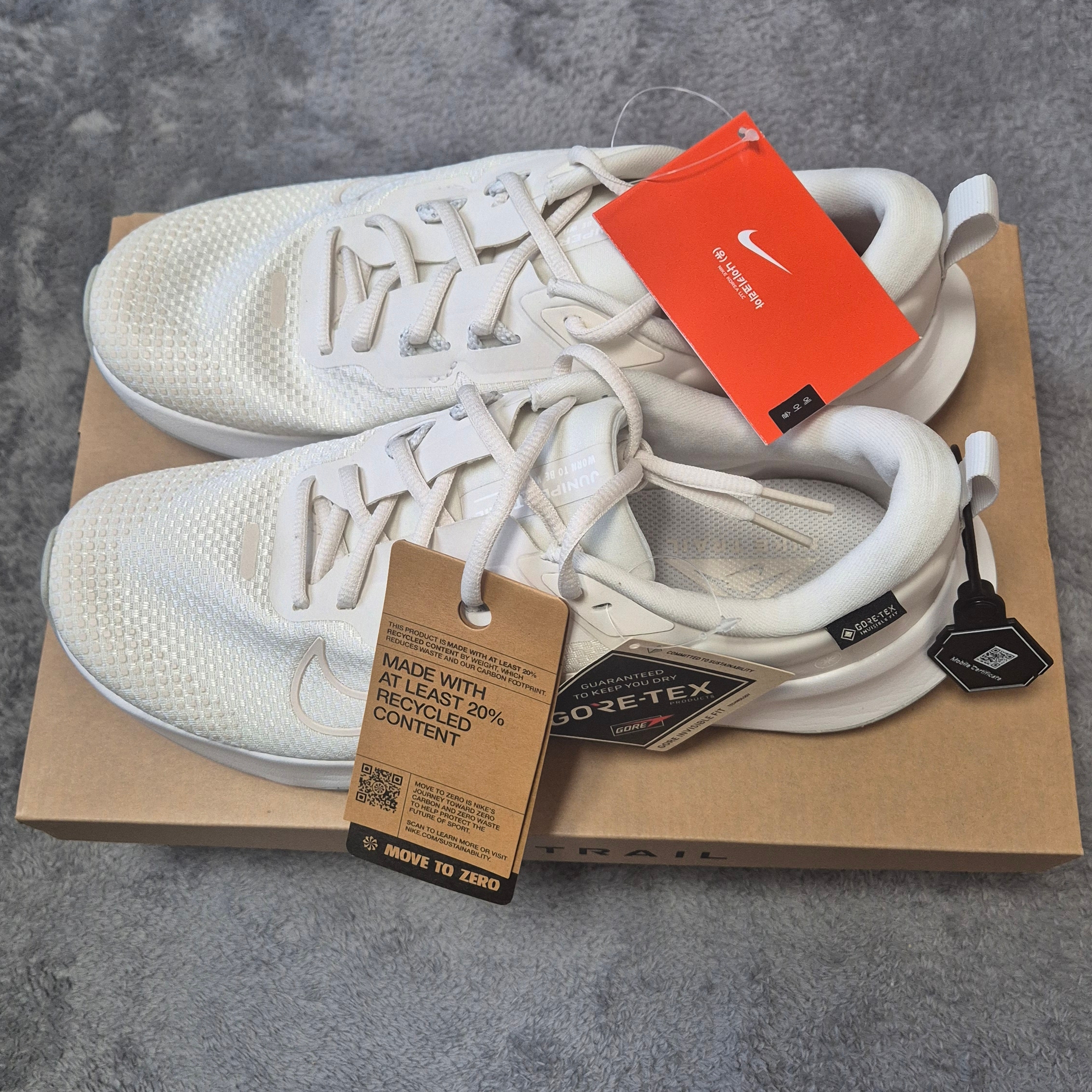 Nike Juniper Trail 2 Gore-Tex Beige Summit White 착용 스타일