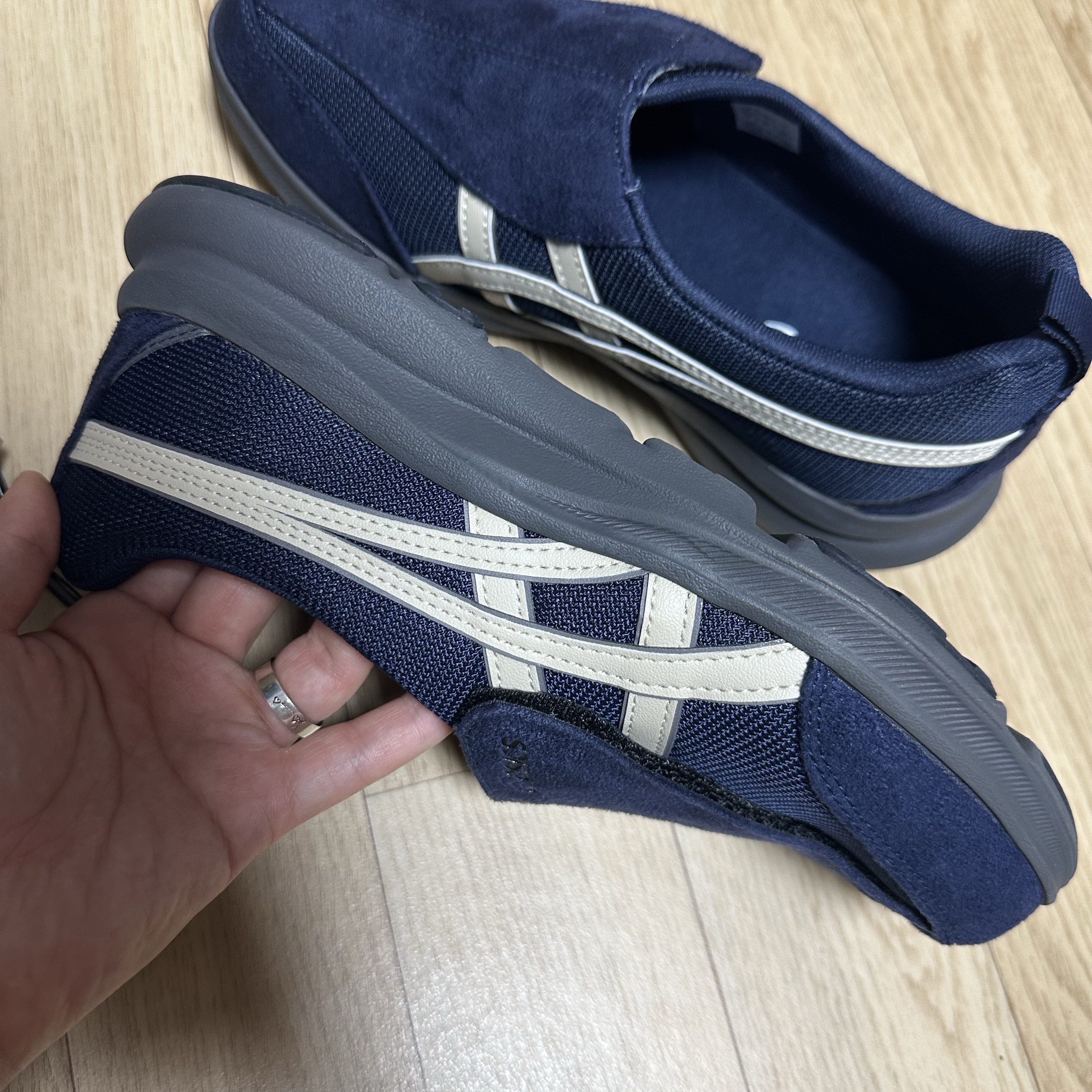 Asics Life Walker 010 Navy Blue - 3E Wide 착용 스타일 - 2